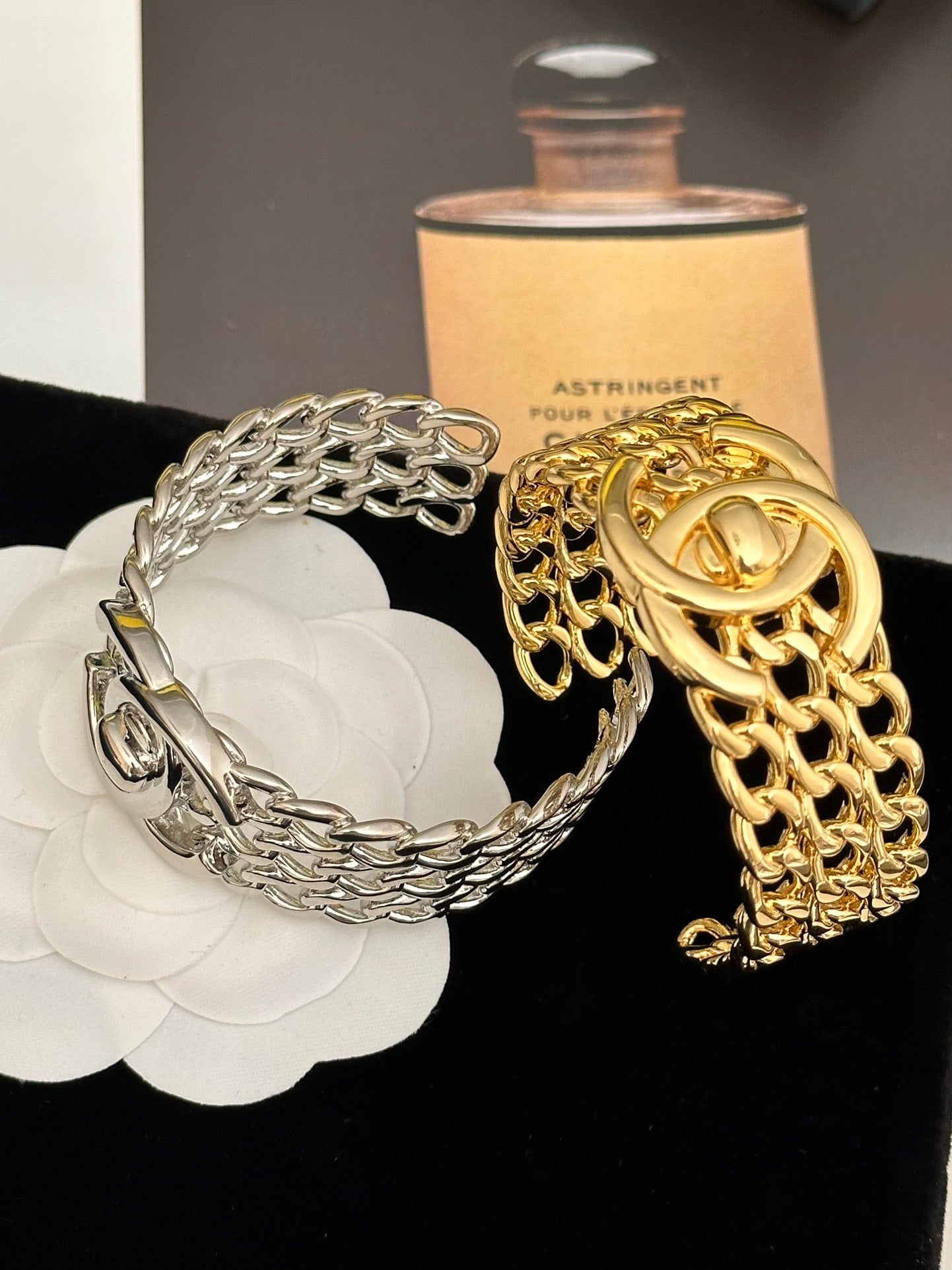 LuxluxHouse Low Price And High Quality Accessories Chanel
