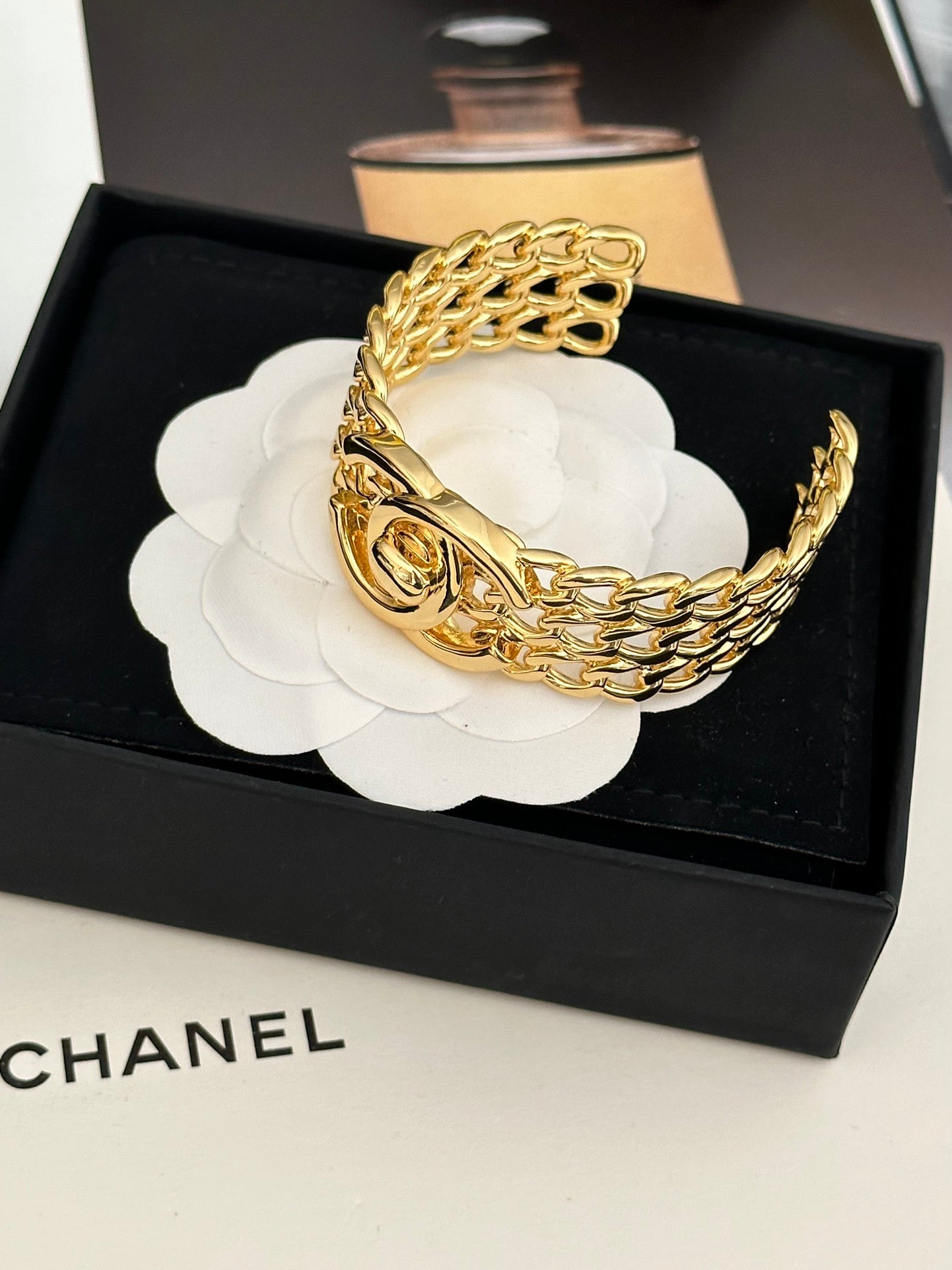 LuxluxHouse Low Price And High Quality Accessories Chanel