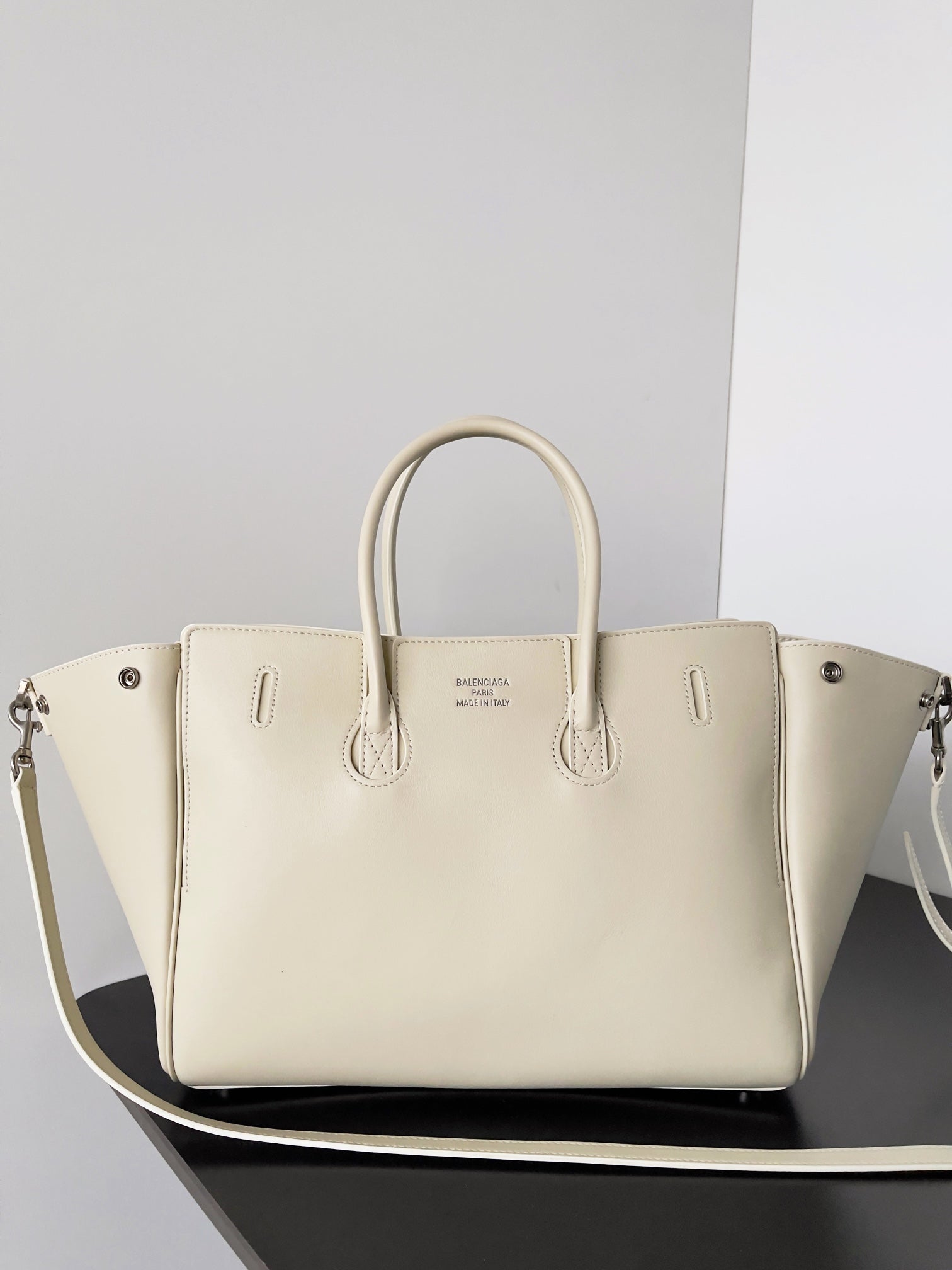 LuxluxHouse Best Quality Bags Balenciaga
