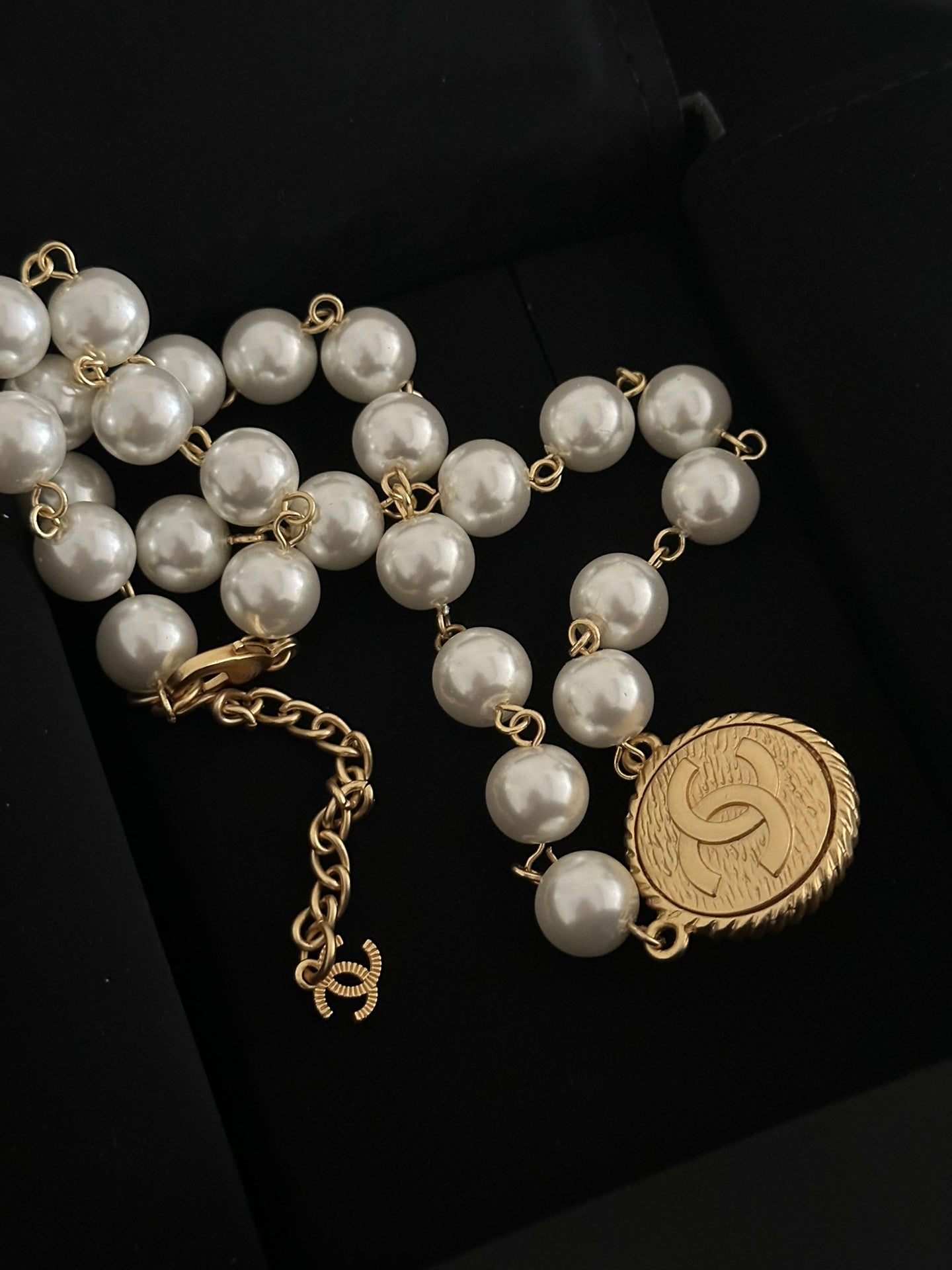 LuxluxHouse Low Price And High Quality Accessories Chanel