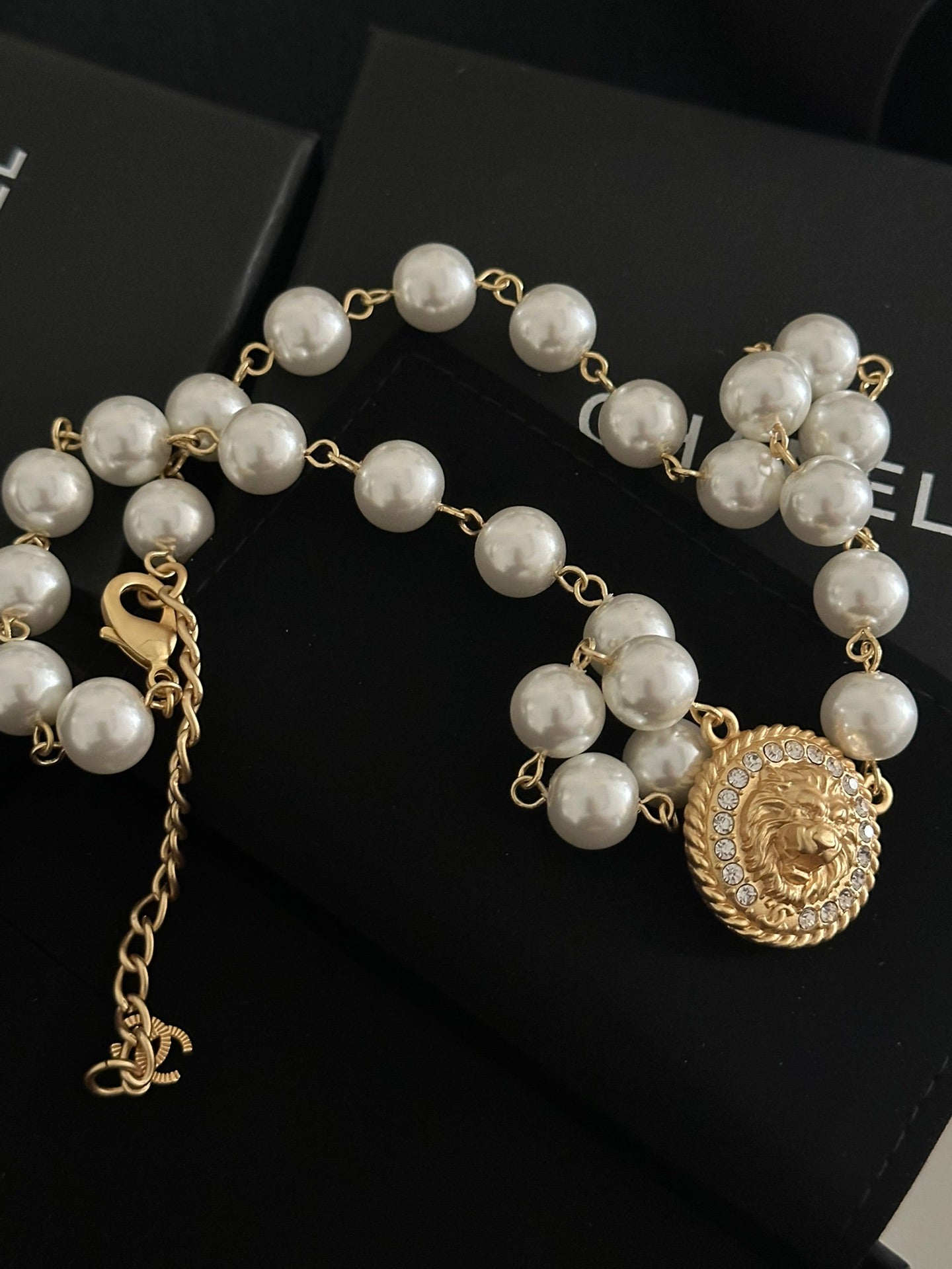LuxluxHouse Low Price And High Quality Accessories Chanel
