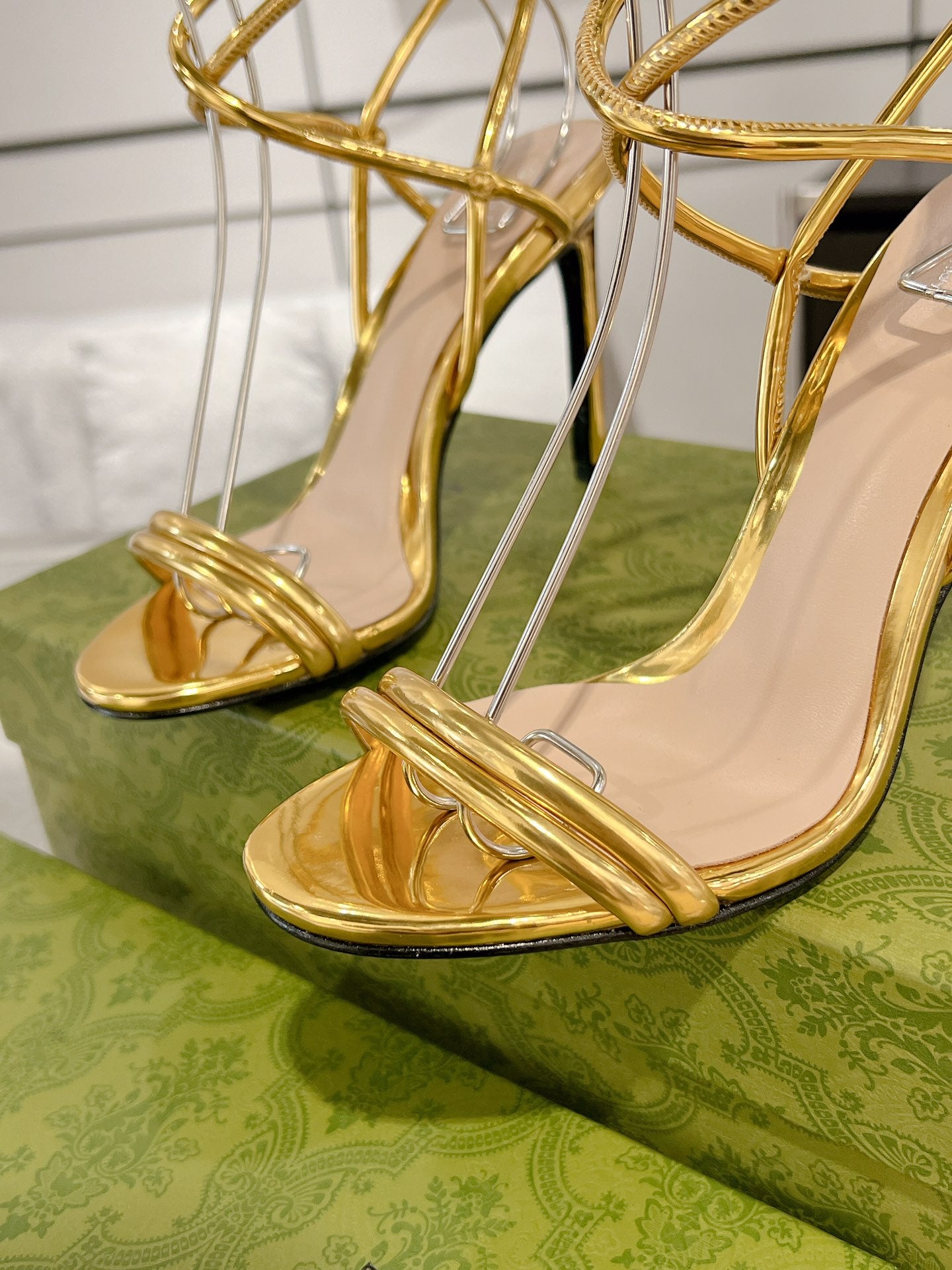 LuxluxHouse Best Quality Gucci Women Shoes