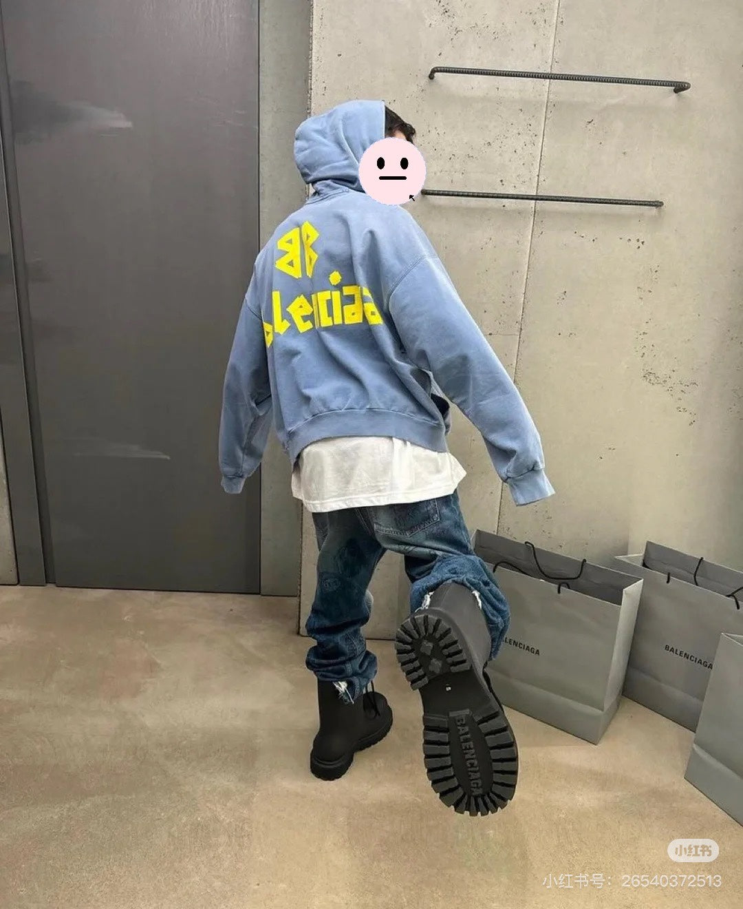 LuxluxHouse Best Quality Clothes Balenciaga Hoodie & Sweater