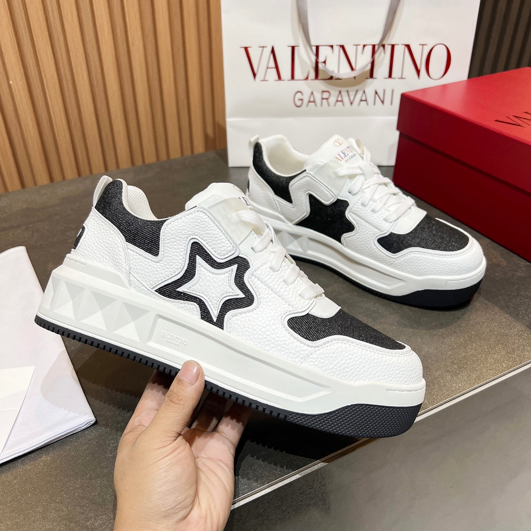 LuxluxHouse Best Quality Shoes Valentino