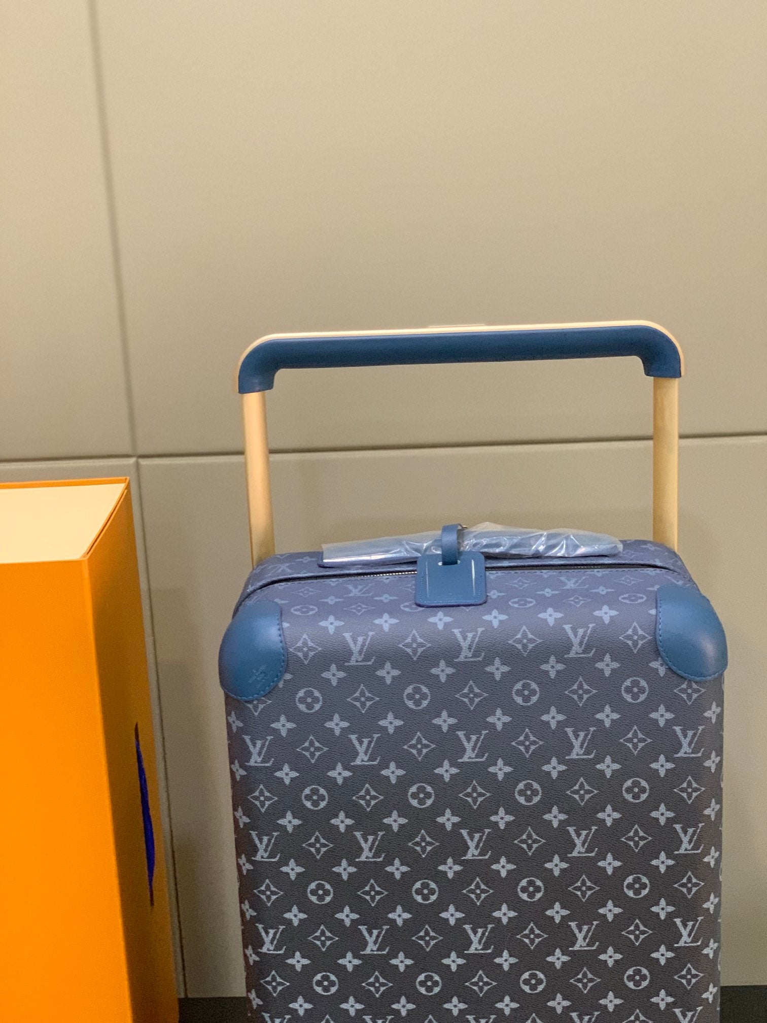 LuxluxHouse Best Quality Bags Luggage