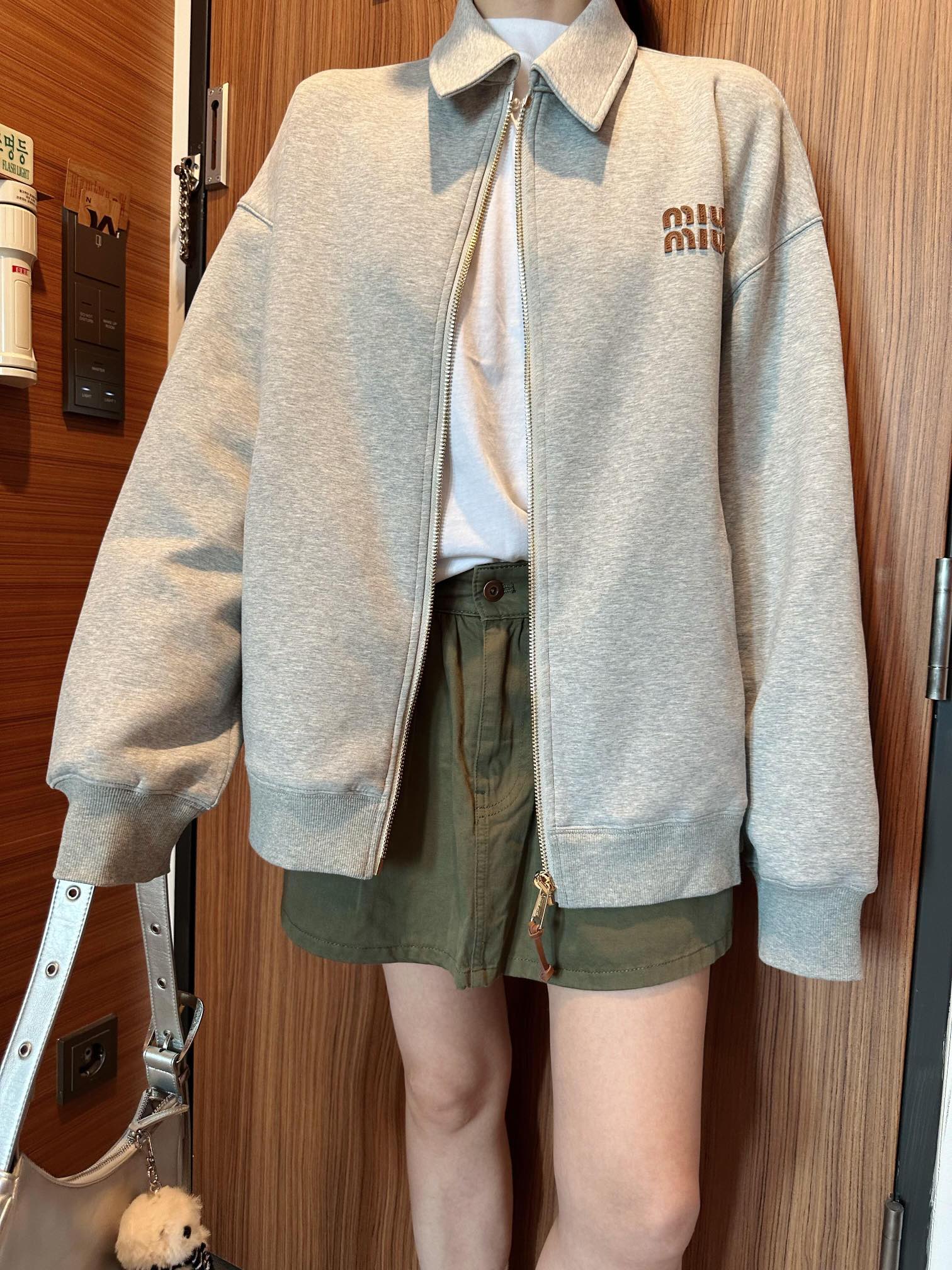 LuxluxHouse Best Quality Clothes Miu Miu Hoodie & Sweater