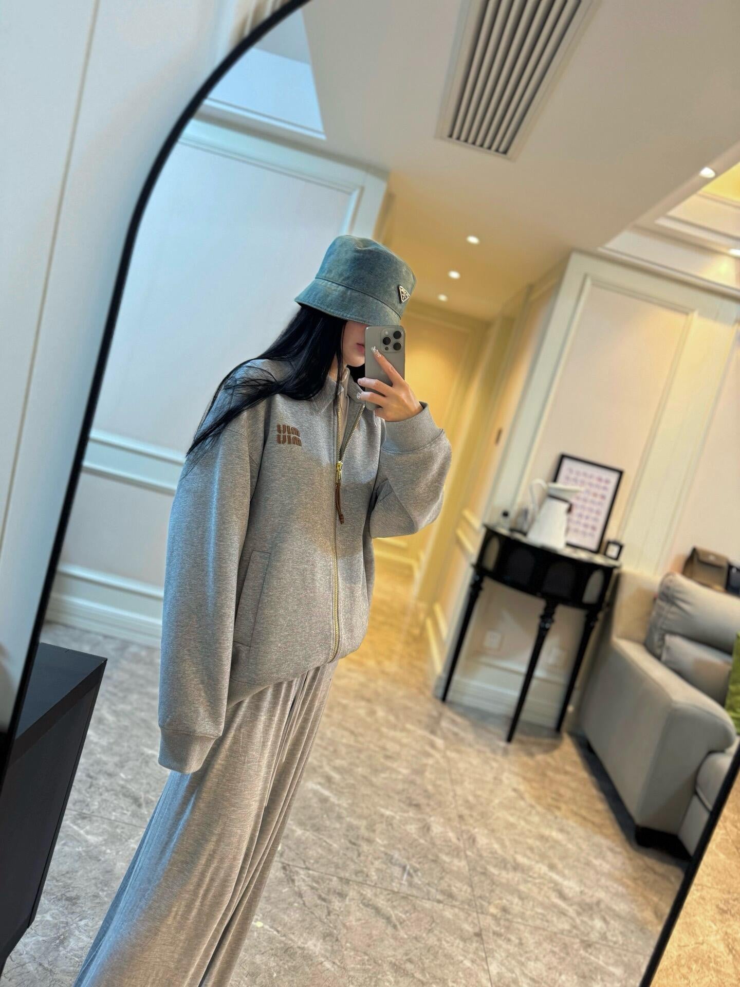 LuxluxHouse Best Quality Clothes Miu Miu Hoodie & Sweater
