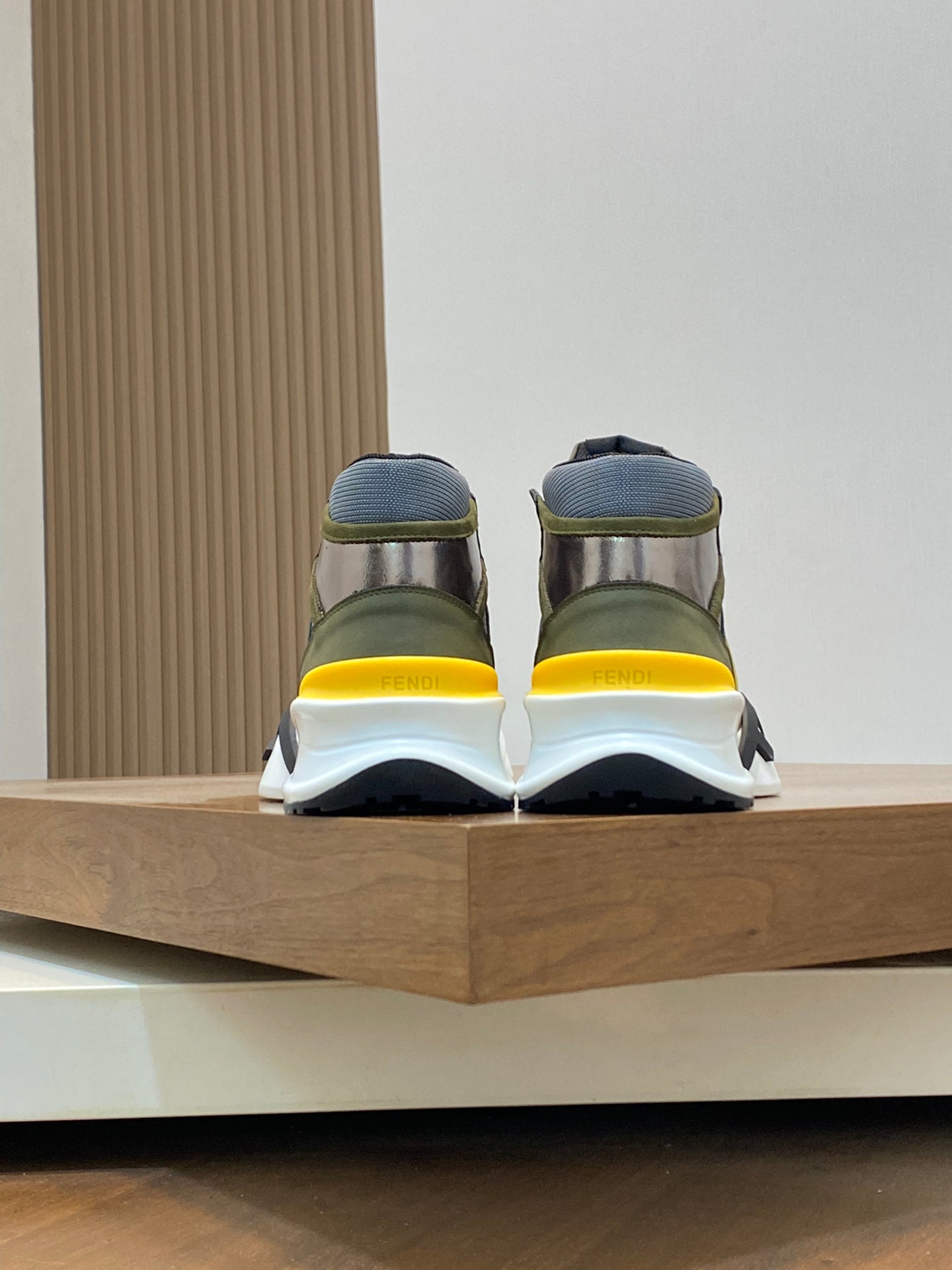 LuxluxHouse Best Quality Shoes Fendi