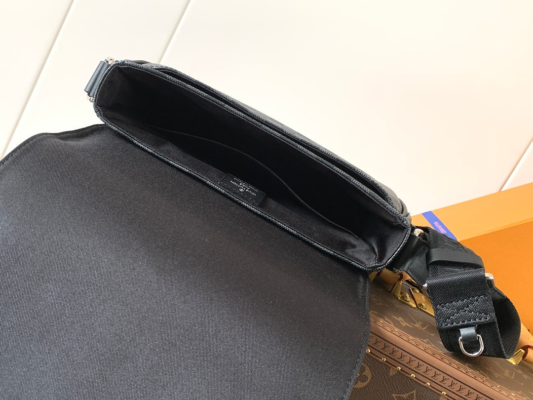 LuxluxHouse Best Quality Bags Louis Vuitton Men