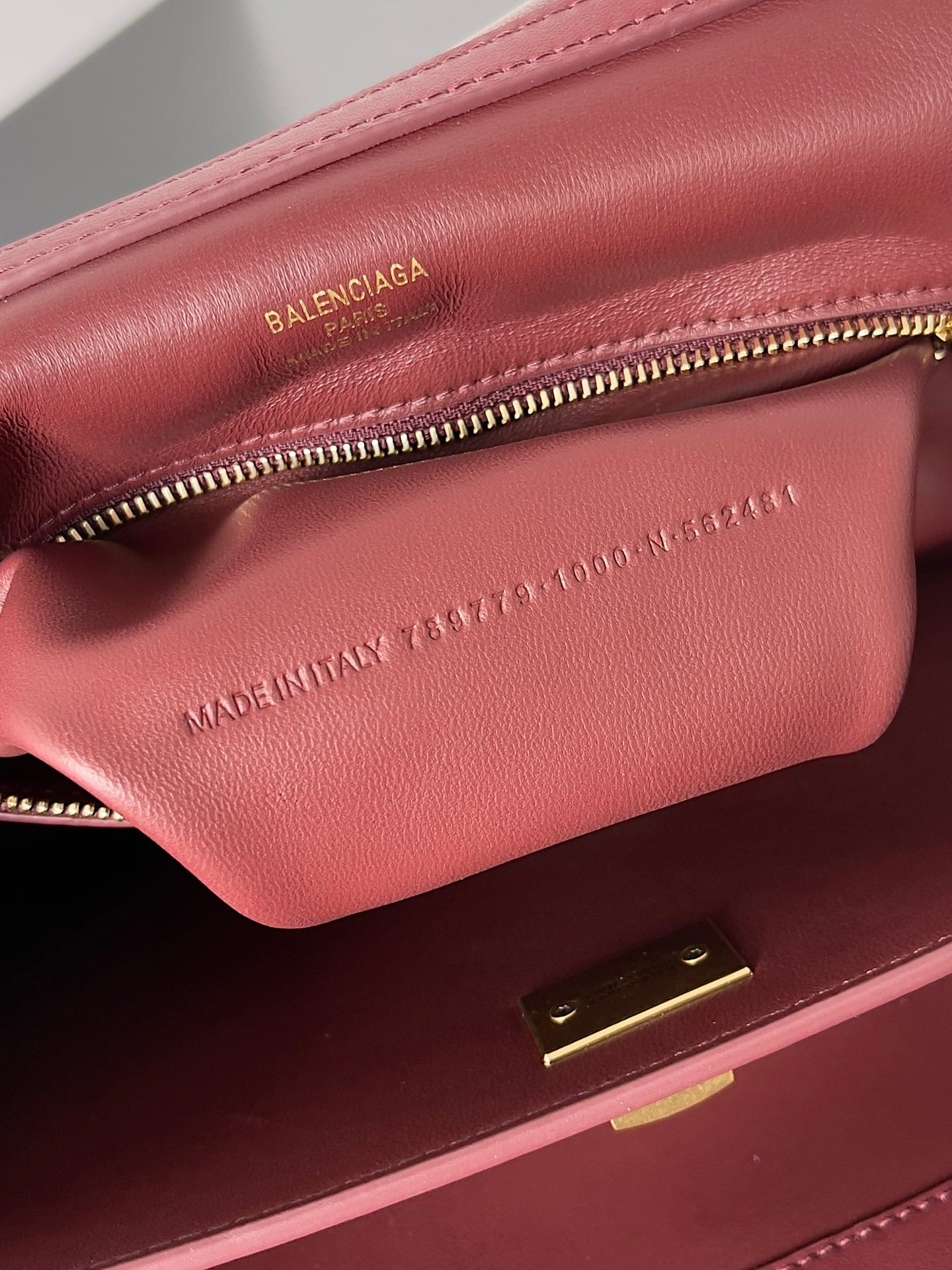 LuxluxHouse Best Quality Bags Balenciaga
