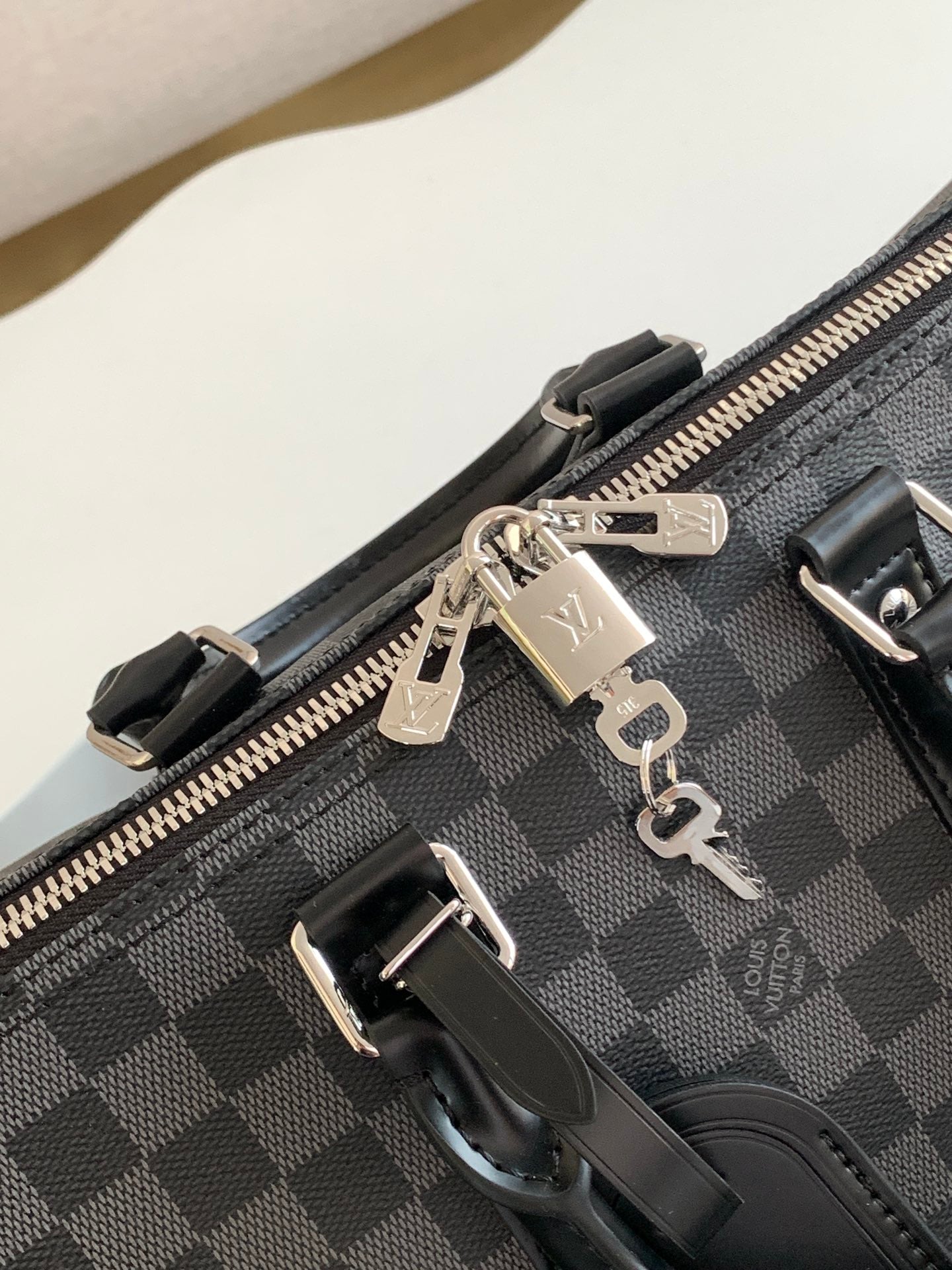 LuxluxHouse Best Quality Bags Best Louis Vuitton Men