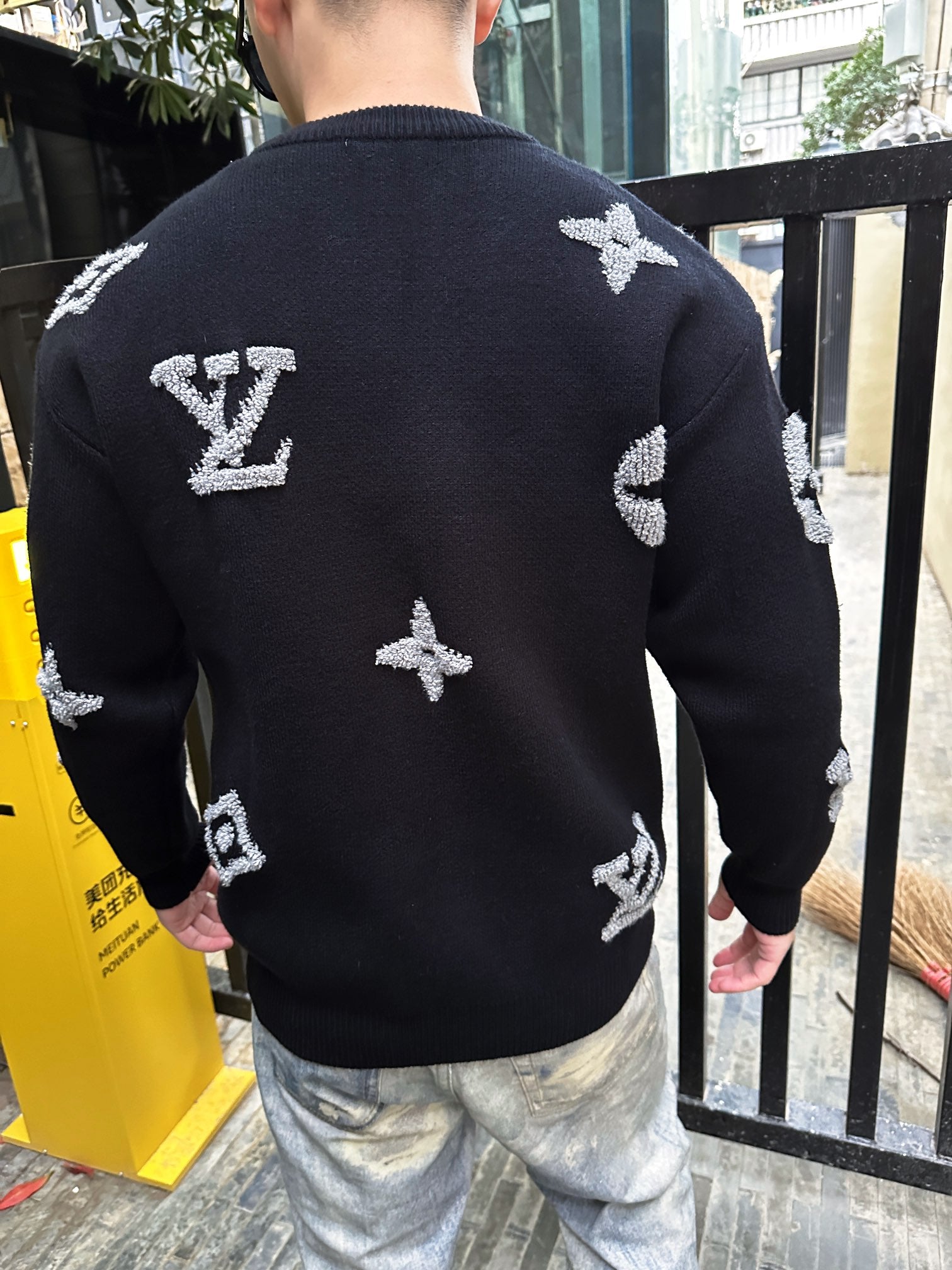 LuxluxHouse Best Quality Clothes Hoodie & Sweater Louis Vuitton