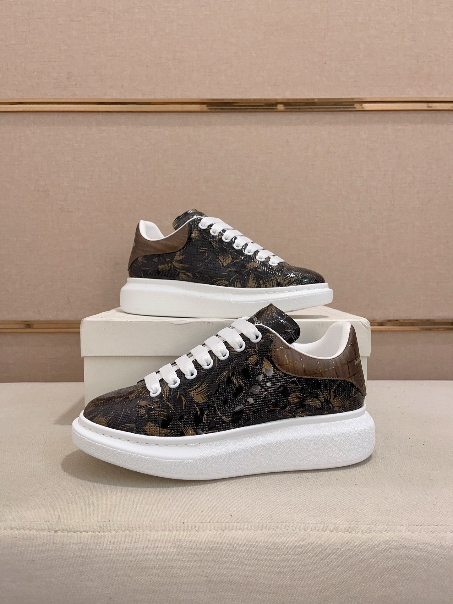 LuxluxHouse Best Quality Shoes Alexander McQueen