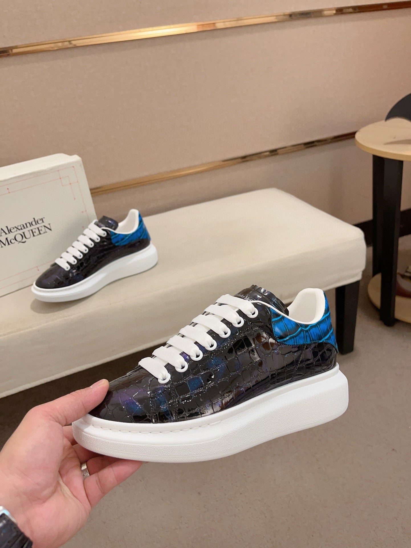 LuxluxHouse Best Quality Shoes Alexander McQueen