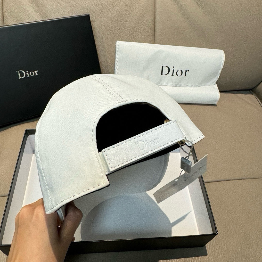 LuxluxHouse Best Quality Caps Dior