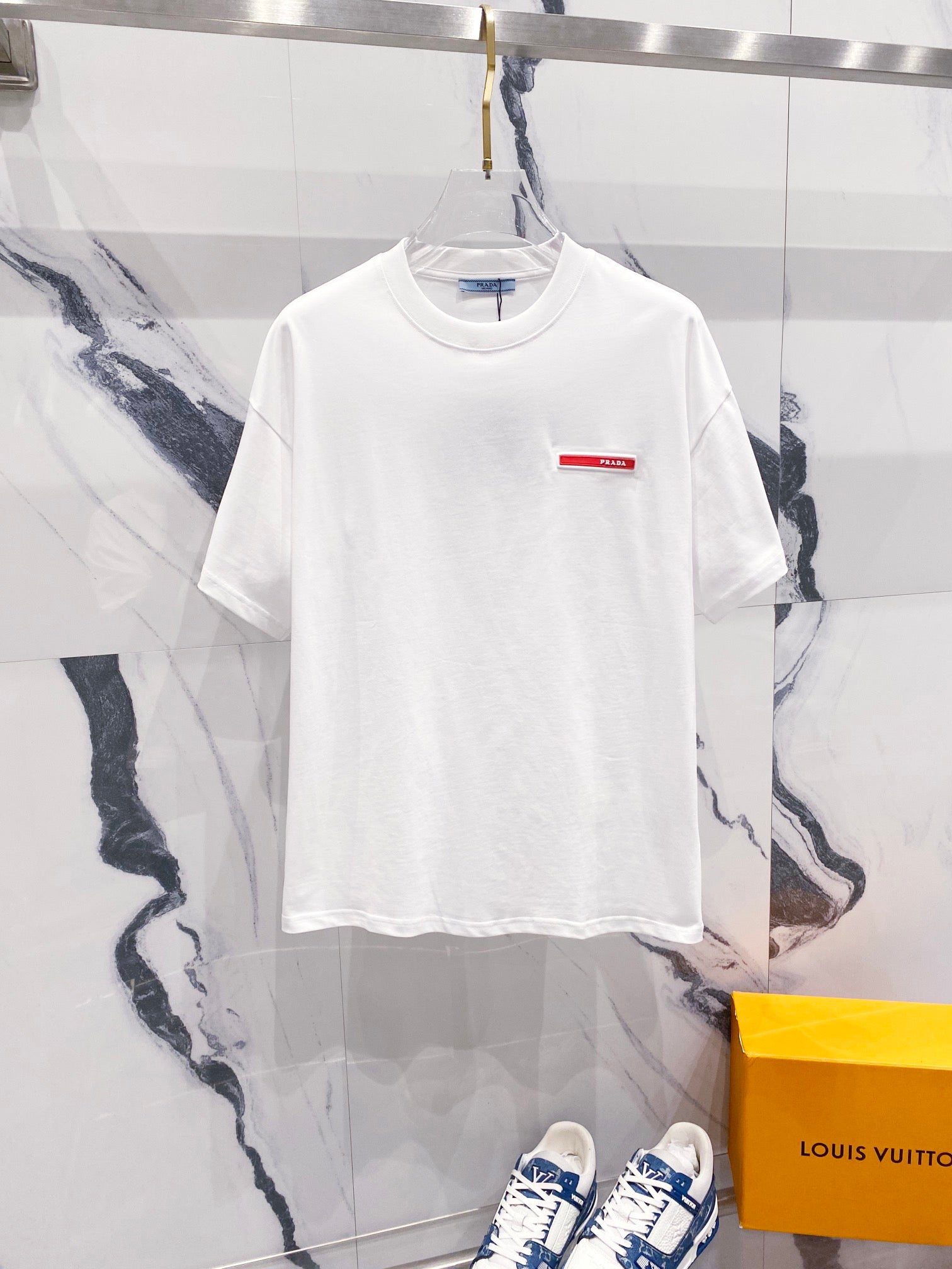 LuxluxHouse Best Quality Clothes T-shirt Prada