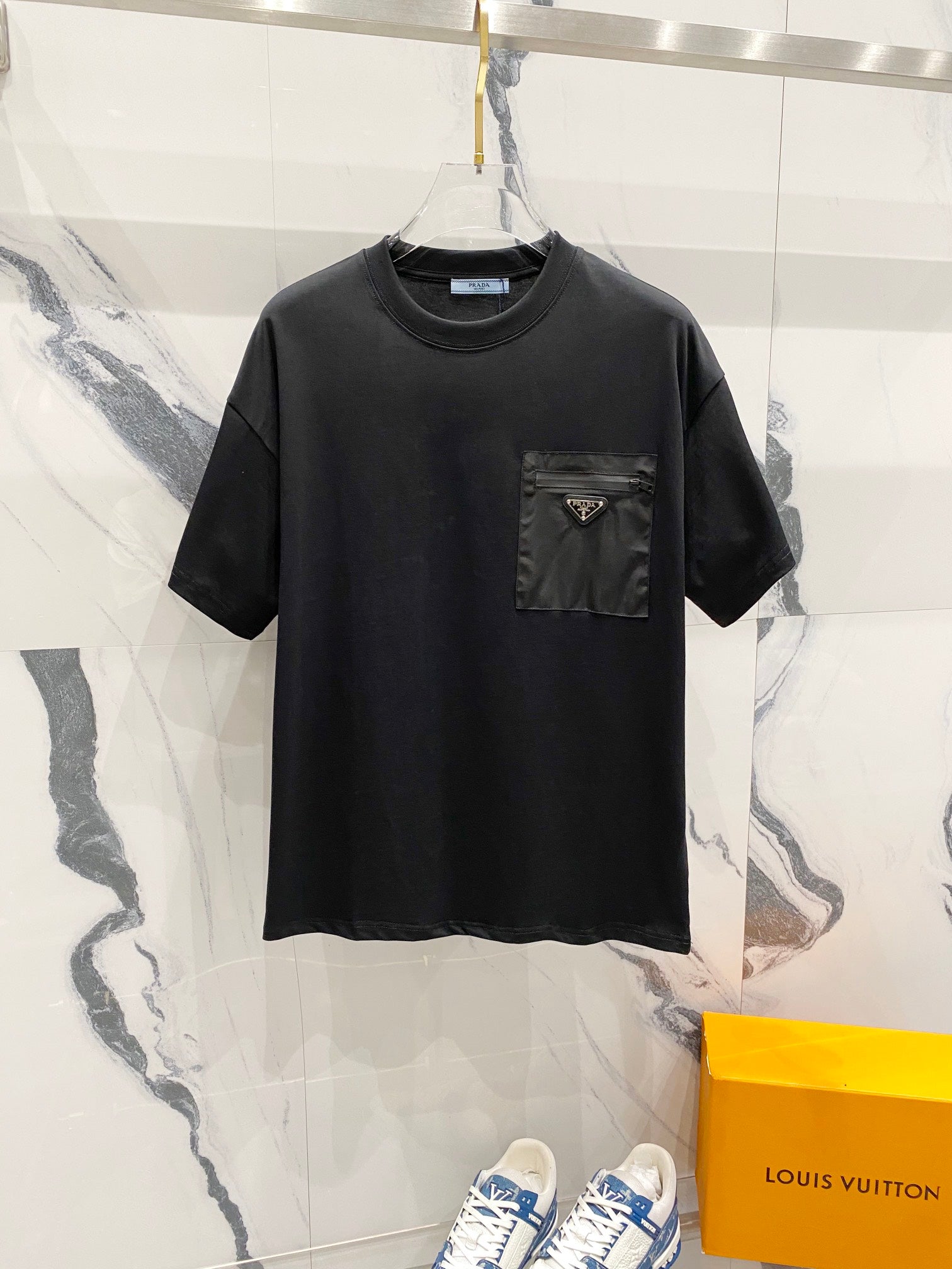 LuxluxHouse Best Quality Clothes T-shirt Prada