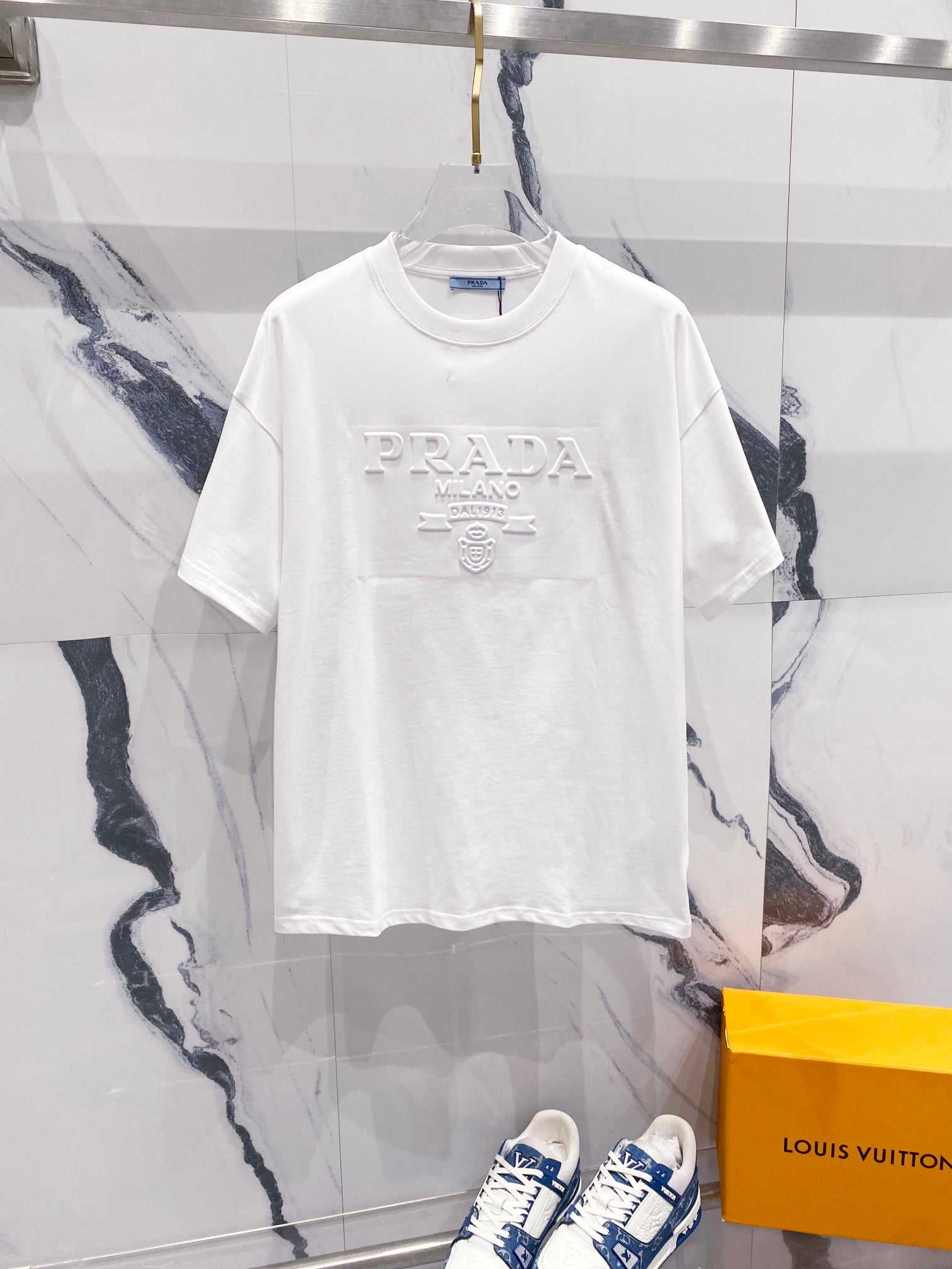 LuxluxHouse Best Quality Clothes T-shirt Prada