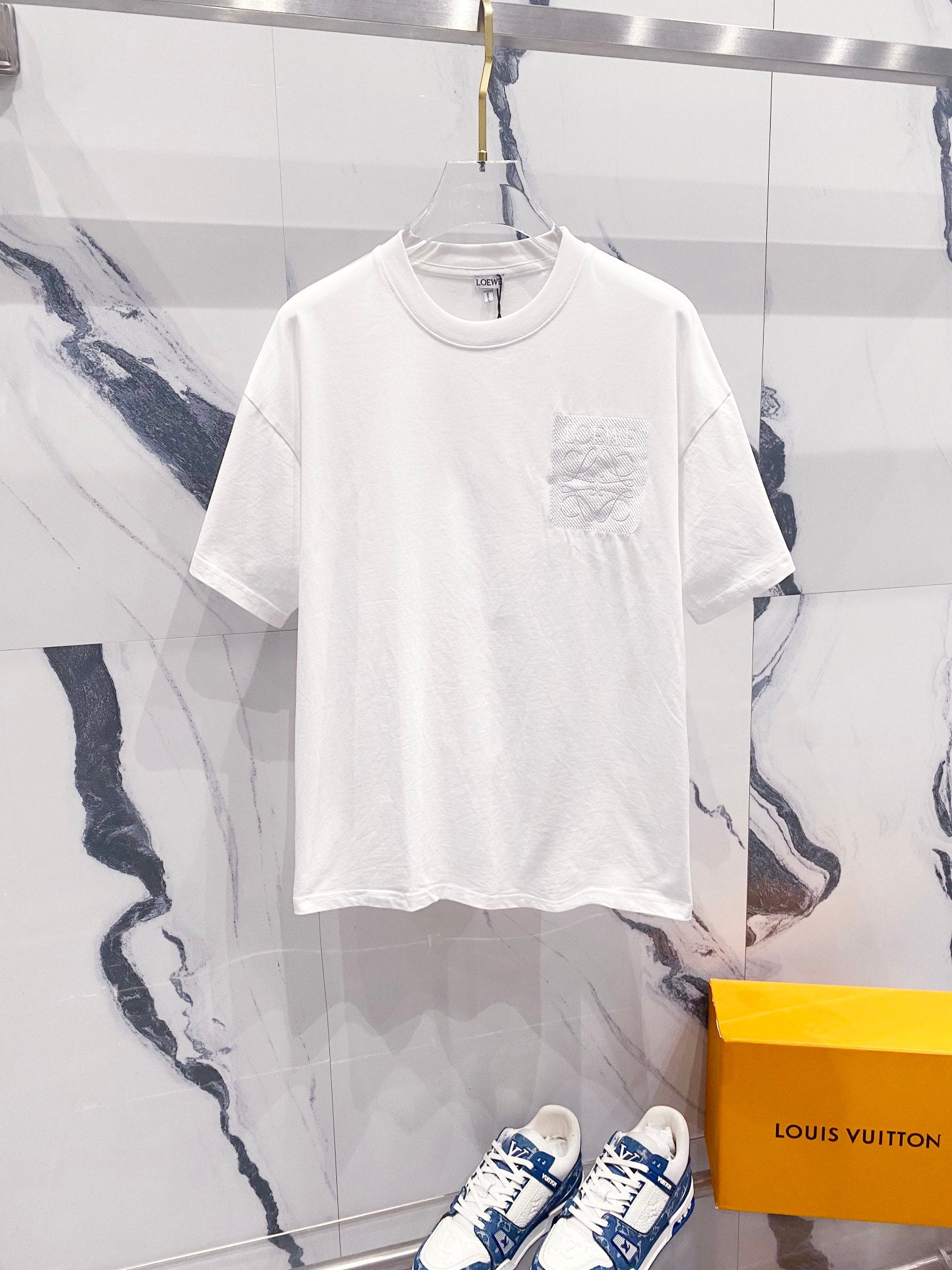 LuxluxHouse Best Quality Clothes T-shirt Loewe