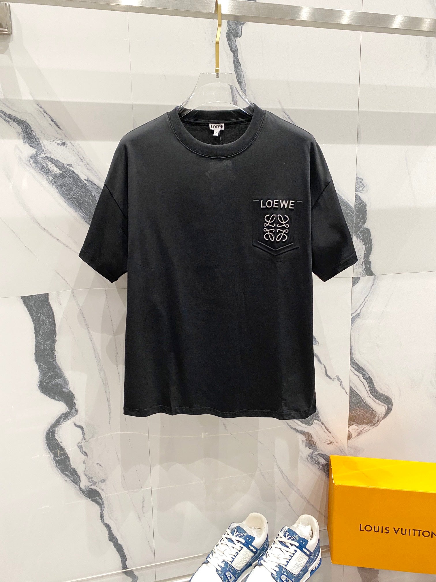 LuxluxHouse Best Quality Clothes T-shirt Loewe