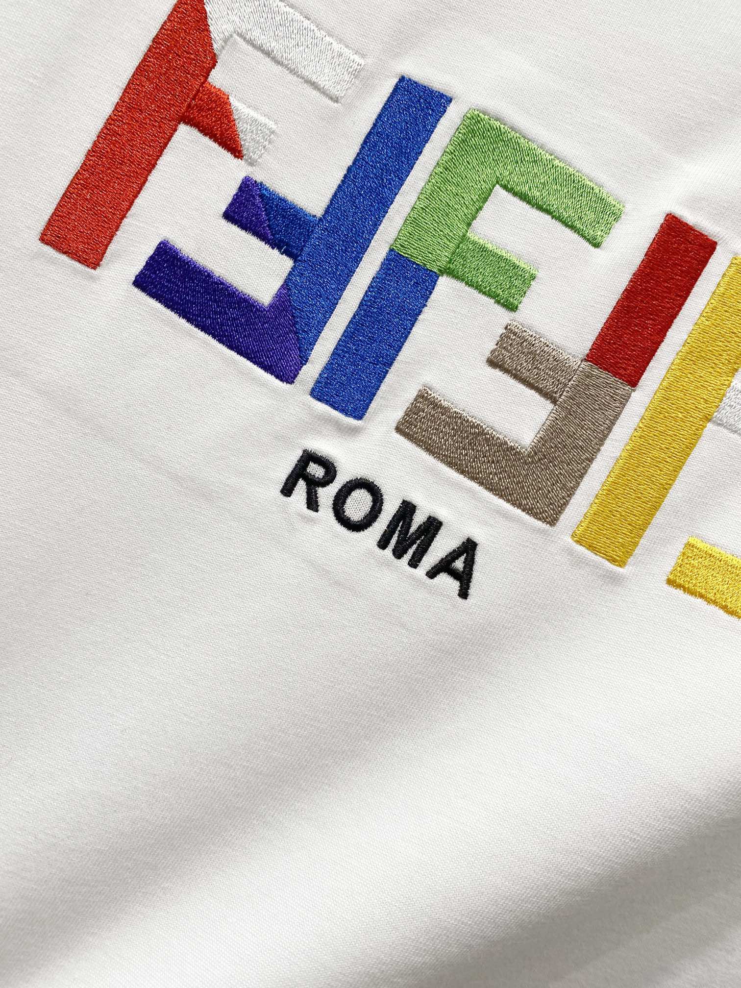 LuxluxHouse Best Quality Clothes Fendi T-shirt