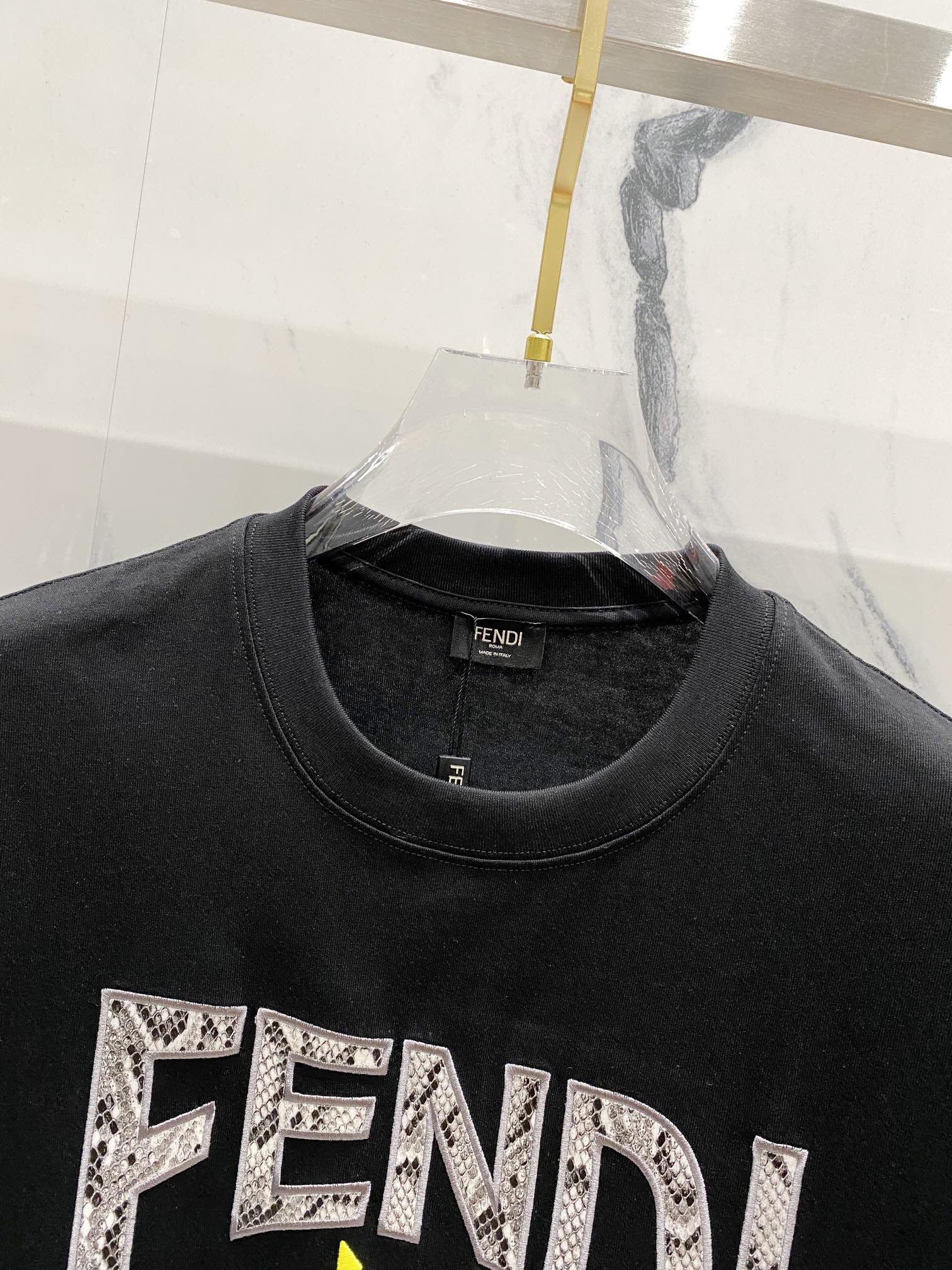 LuxluxHouse Best Quality Clothes Fendi T-shirt
