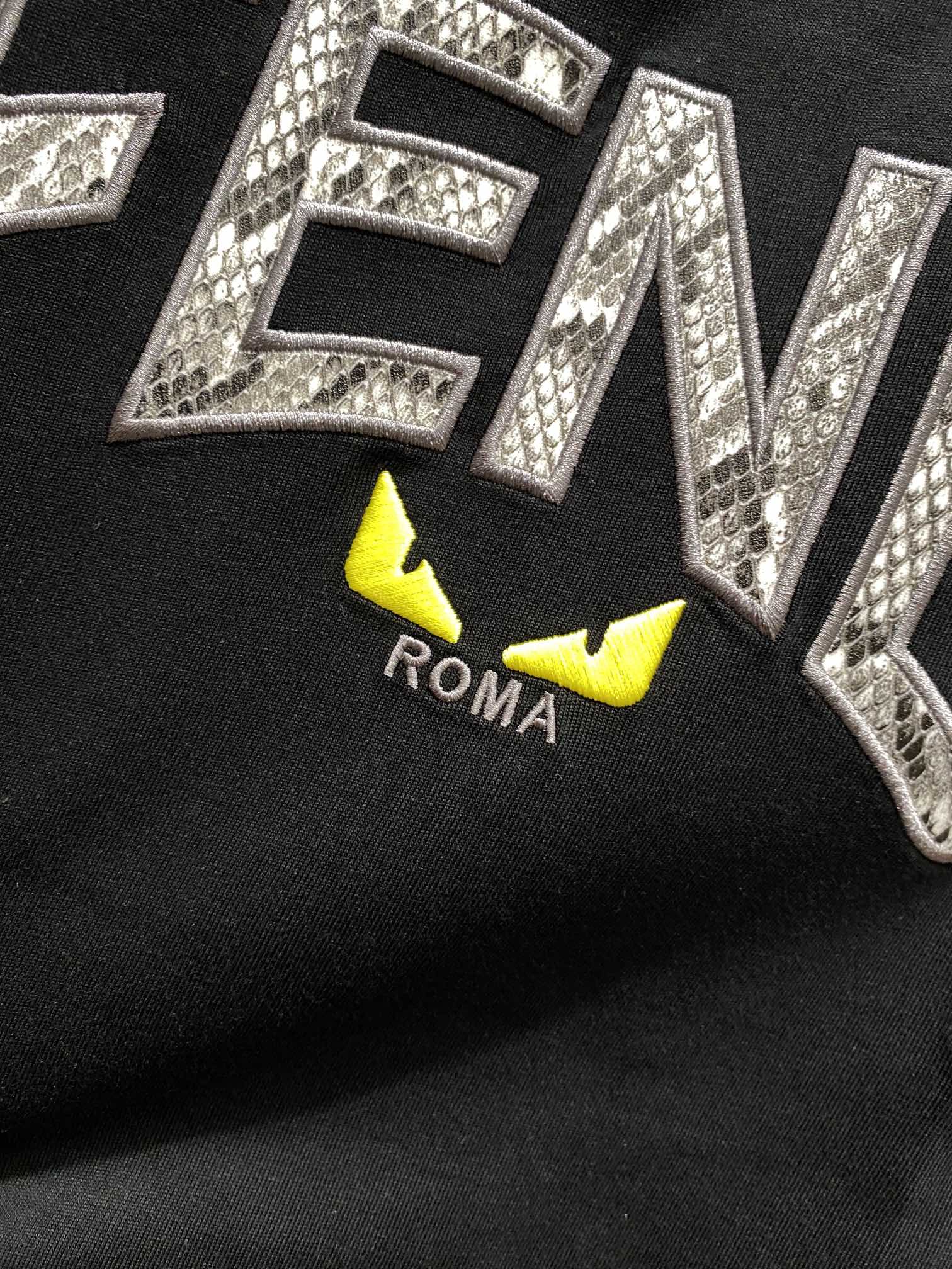 LuxluxHouse Best Quality Clothes Fendi T-shirt