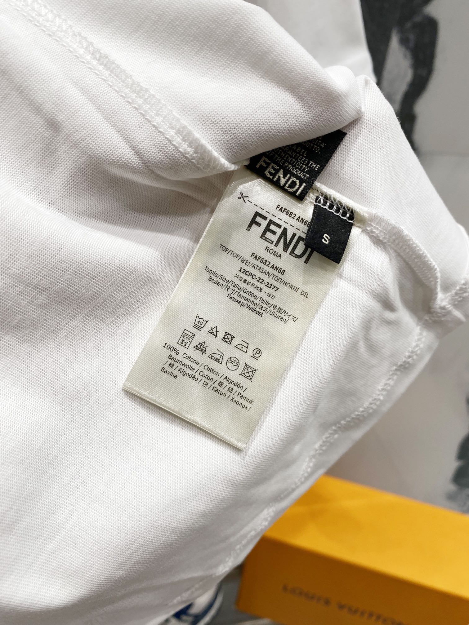 LuxluxHouse Best Quality Clothes Fendi T-shirt