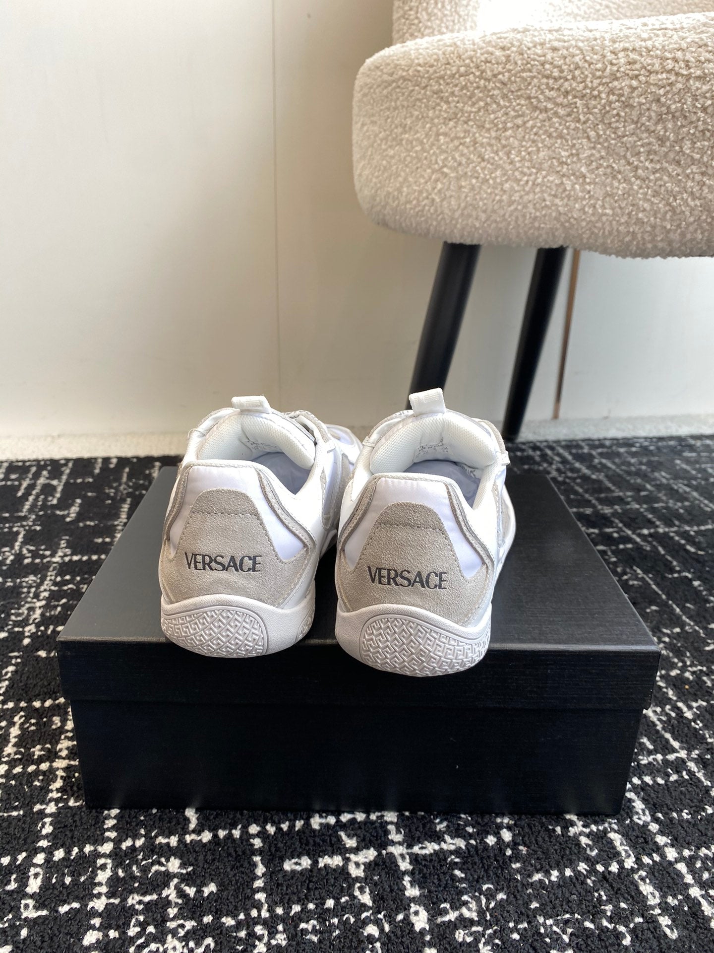 LuxluxHouse Best Quality Shoes Versace