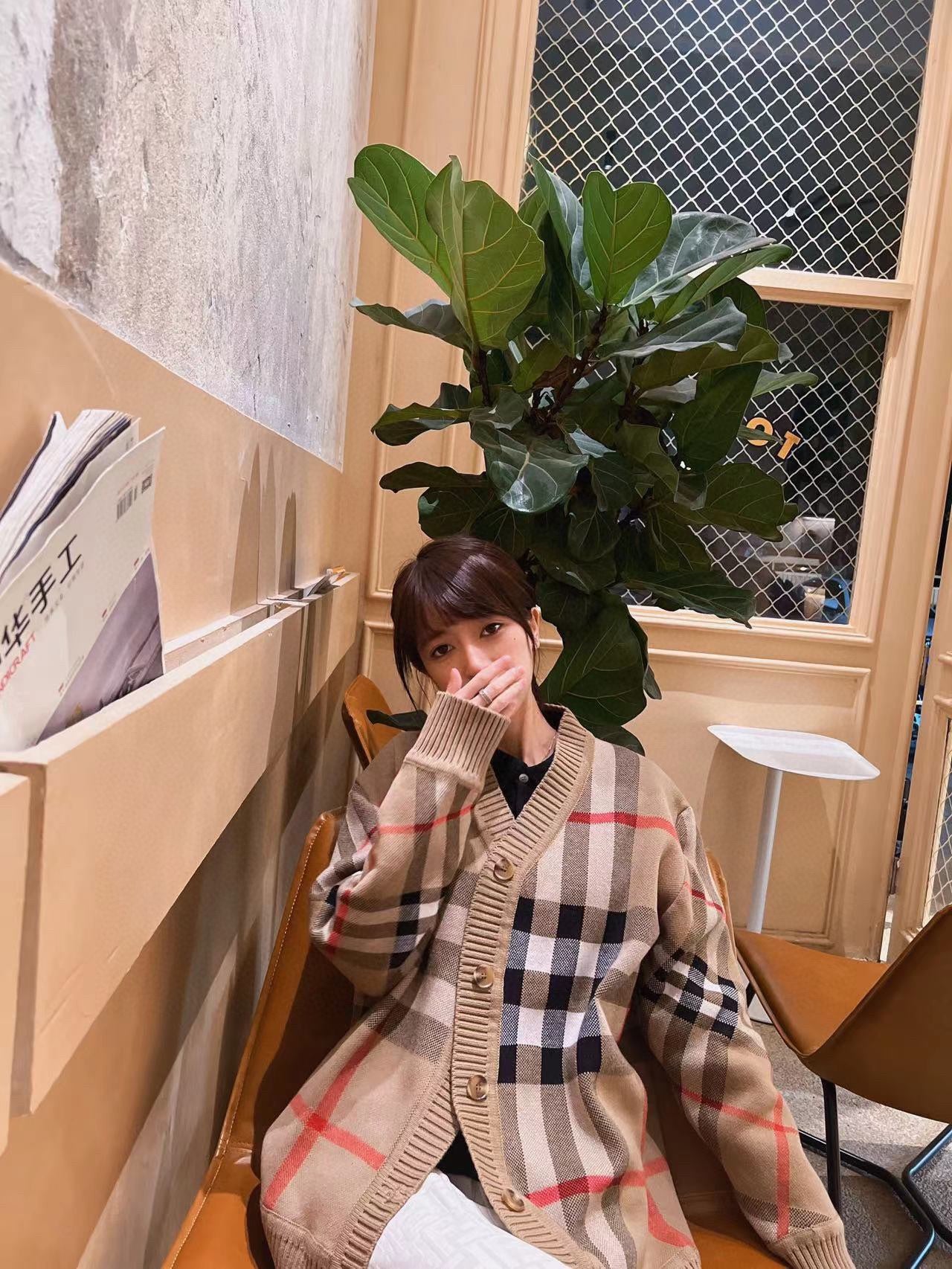 LuxluxHouse Best Quality Clothes Burberry Hoodie & Sweater