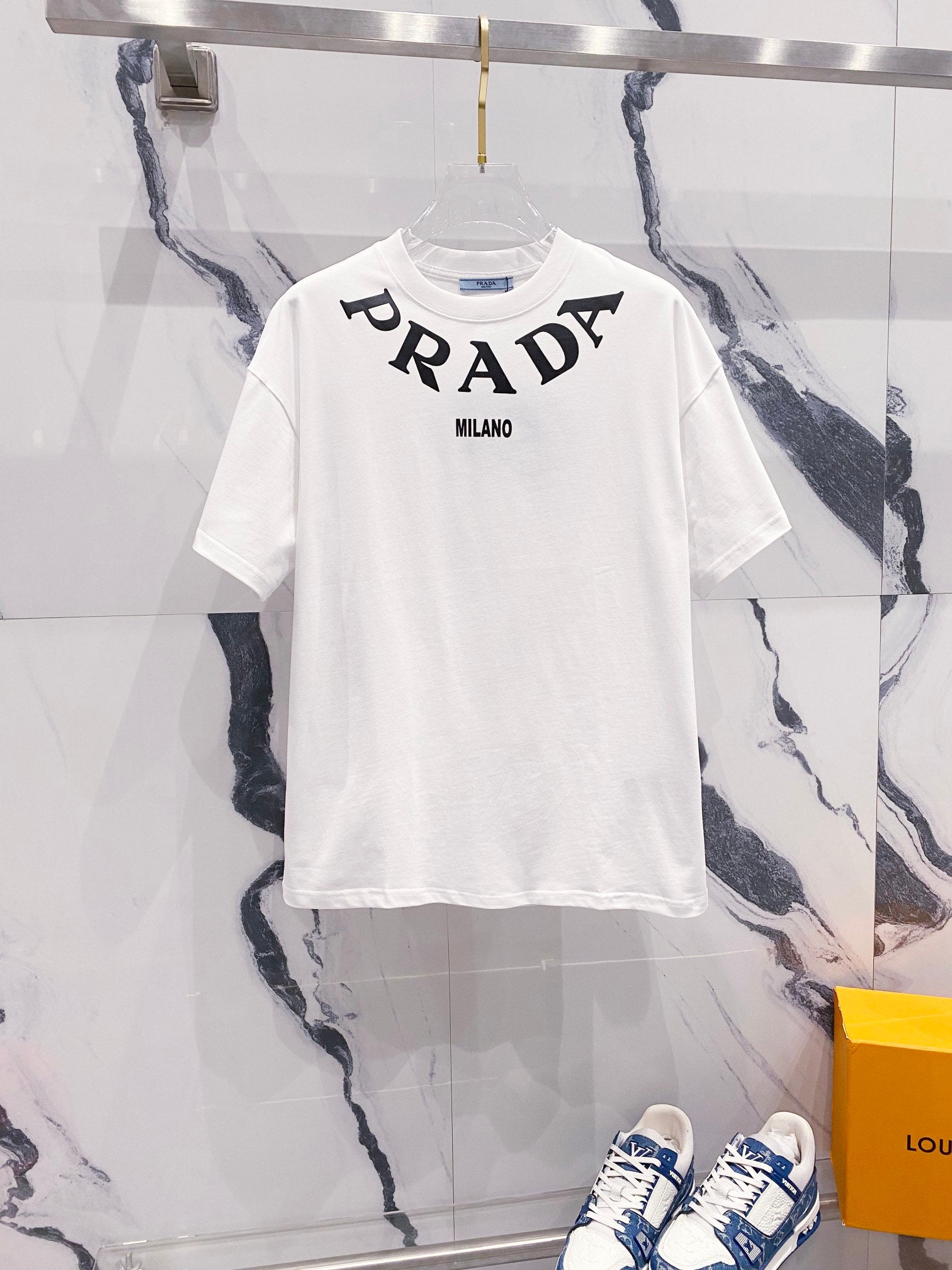 LuxluxHouse Best Quality Clothes T-shirt Prada