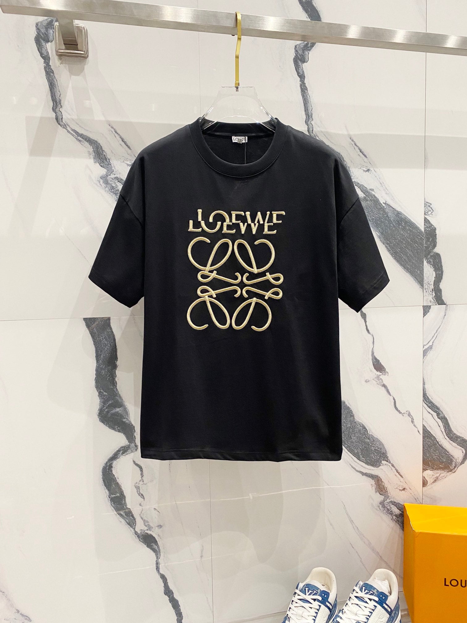 LuxluxHouse Best Quality Clothes T-shirt Loewe