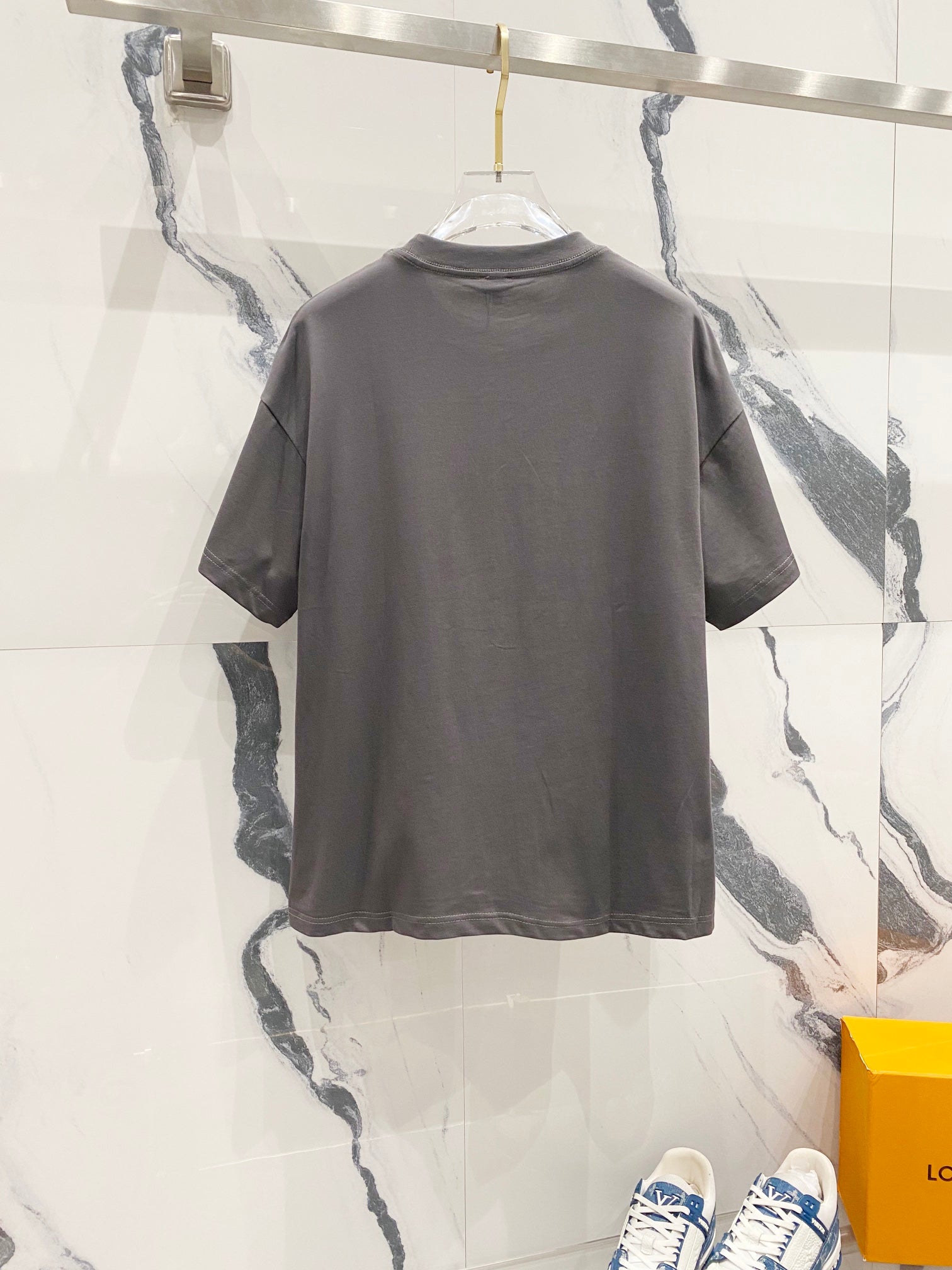 LuxluxHouse Best Quality Clothes T-shirt Loewe