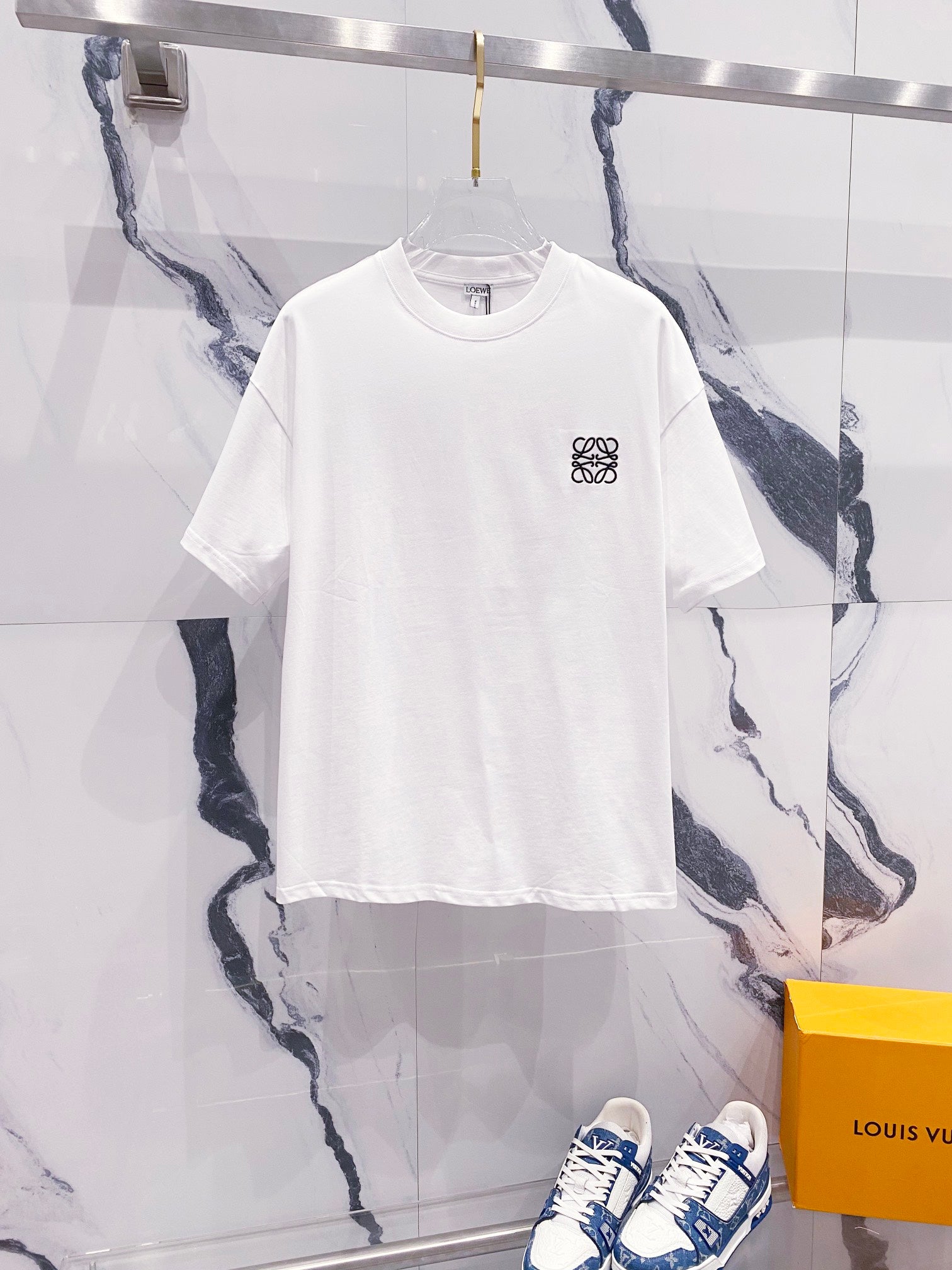 LuxluxHouse Best Quality Clothes T-shirt Loewe