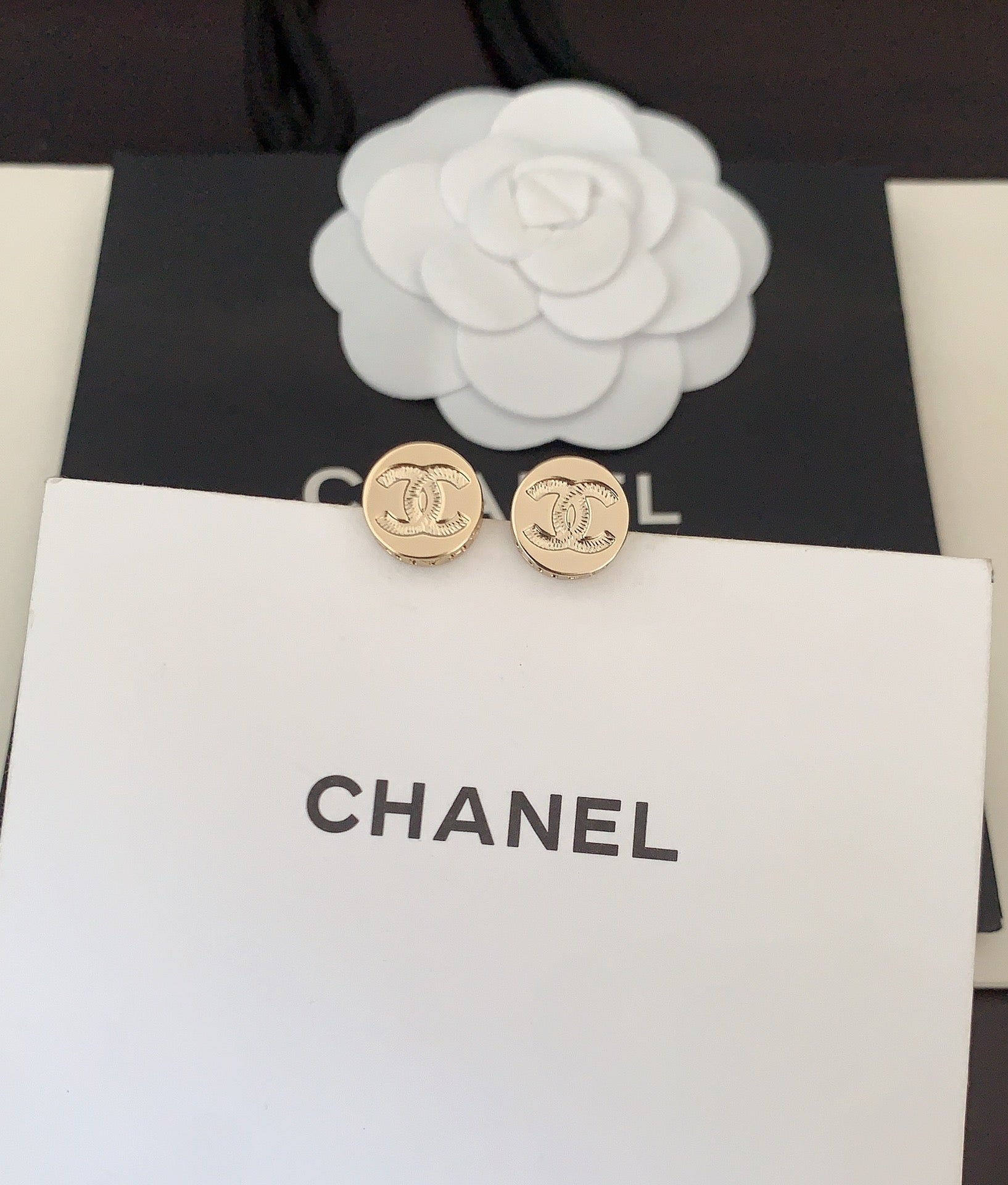 LuxluxHouse Best Quality Accessories Chanel
