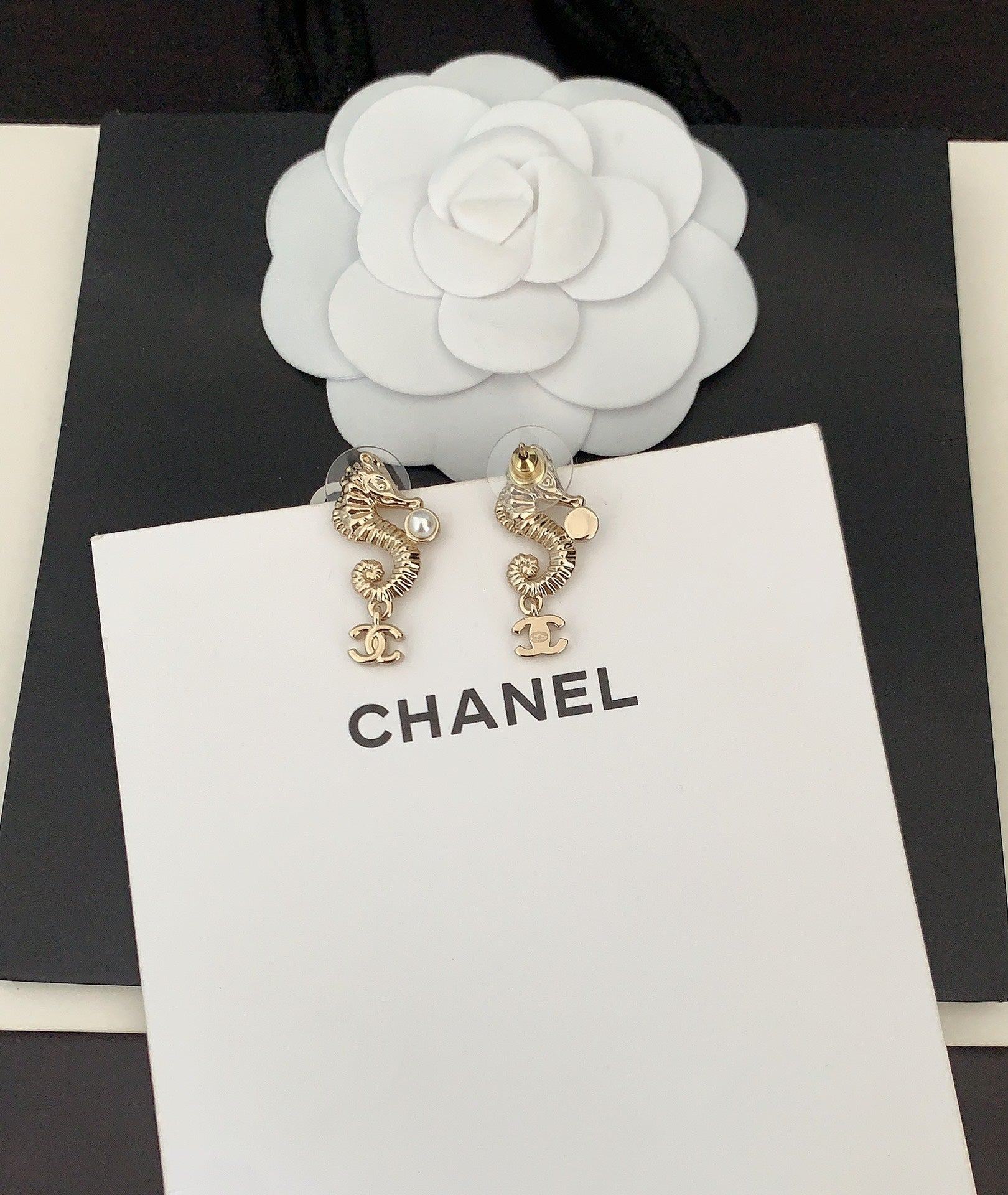 LuxluxHouse Best Quality Accessories Chanel