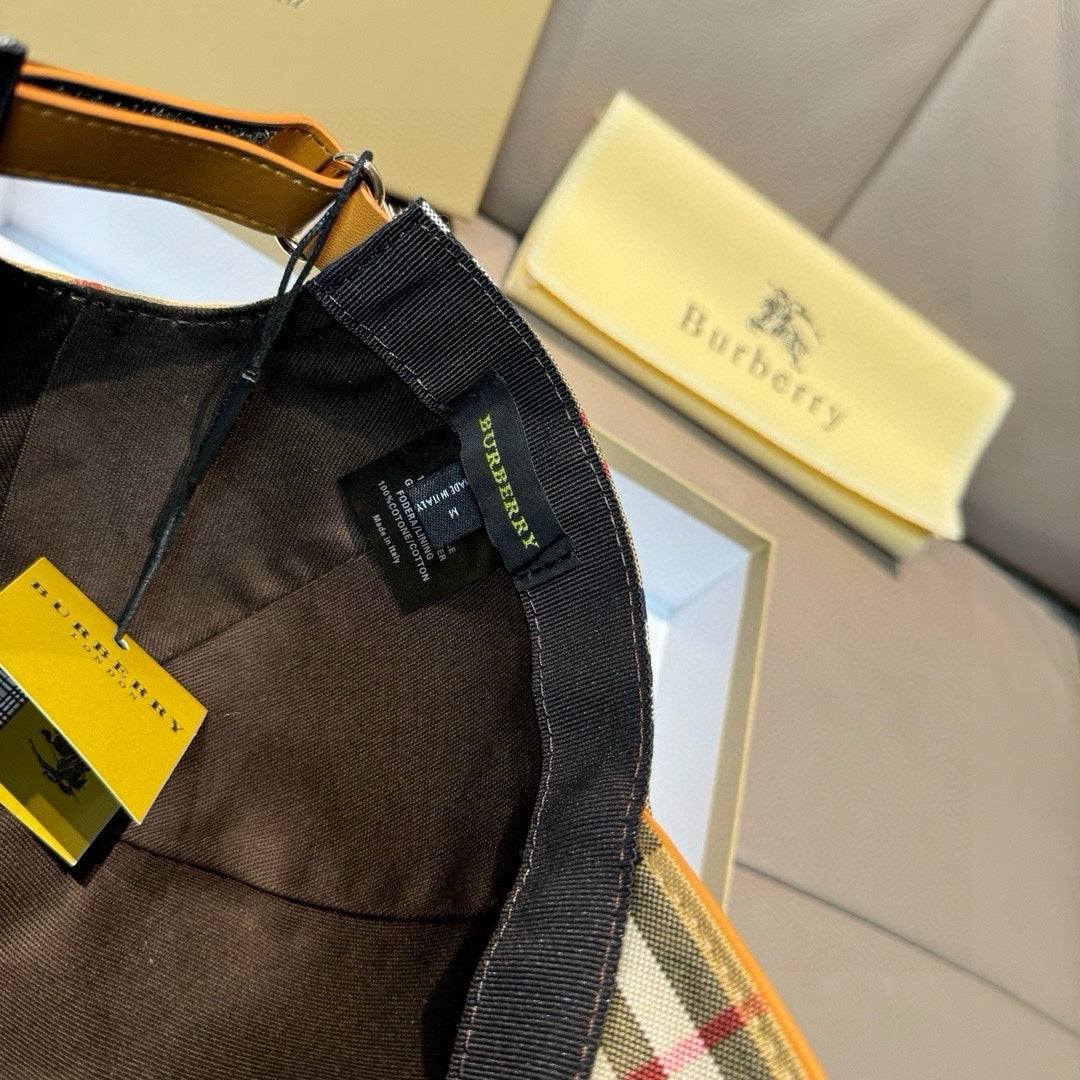 LuxluxHouse Best Quality Burberry Caps