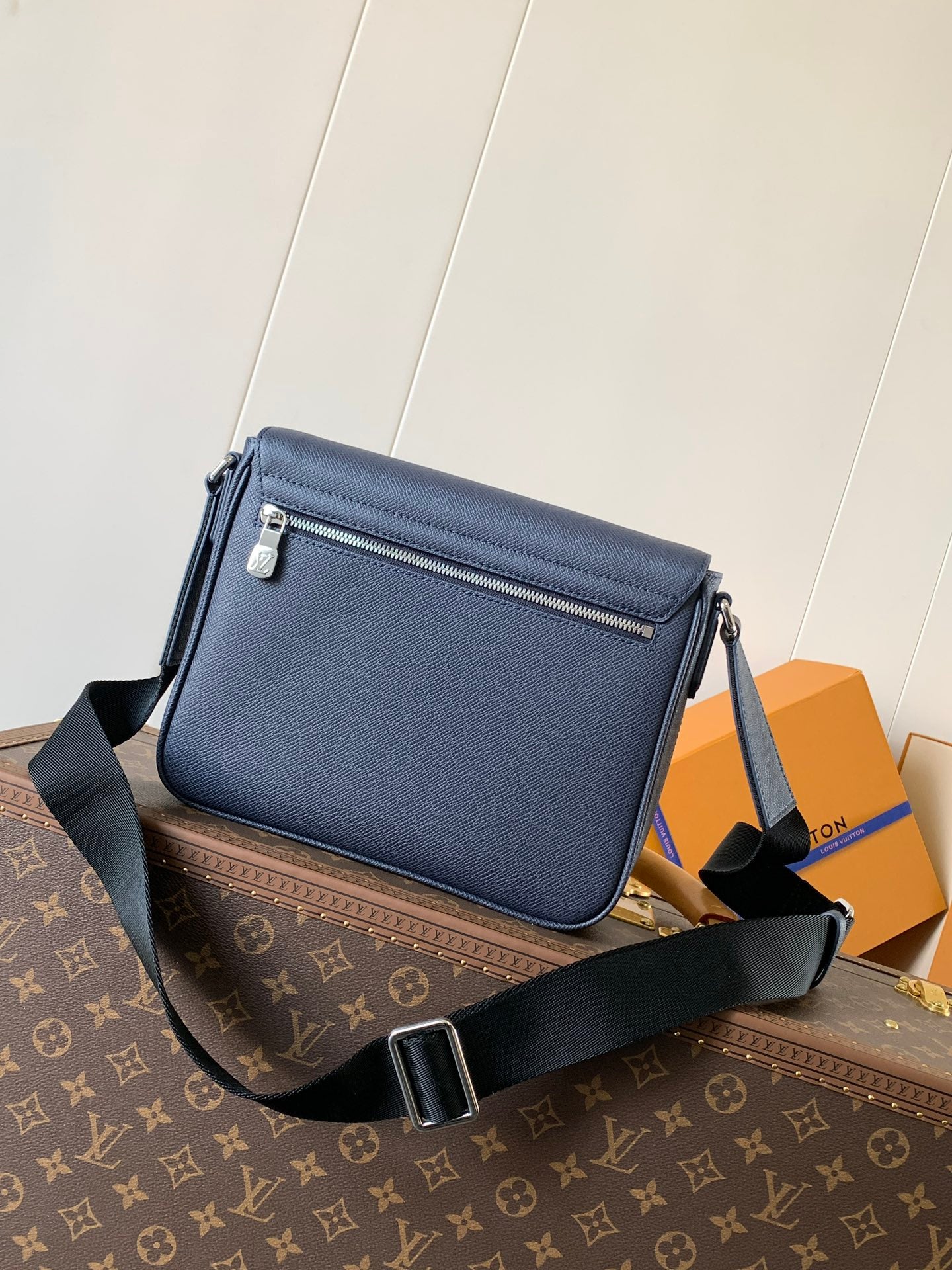 LuxluxHouse Best Quality Bags Louis Vuitton Men
