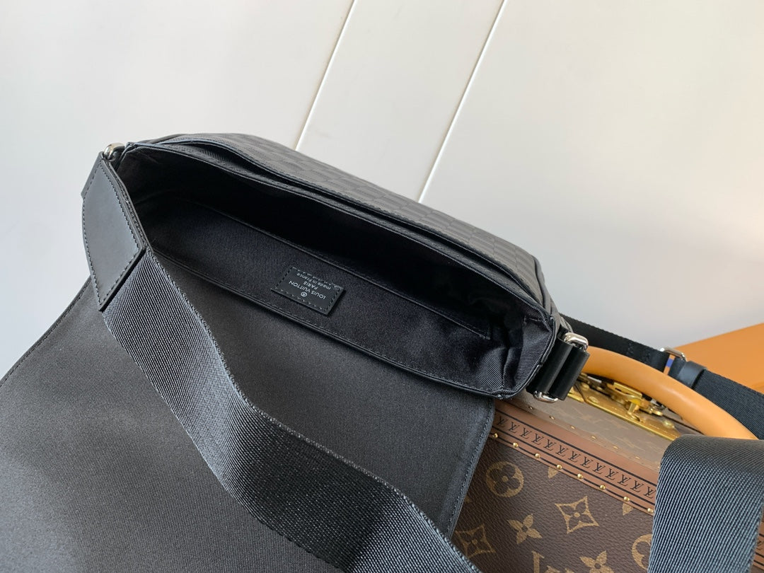 LuxluxHouse Best Quality Bags Louis Vuitton Men