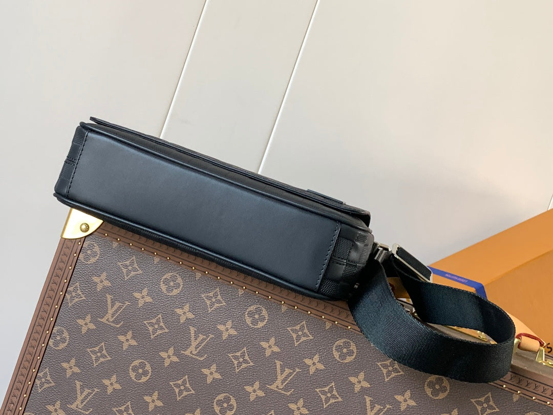LuxluxHouse Best Quality Bags Louis Vuitton Men