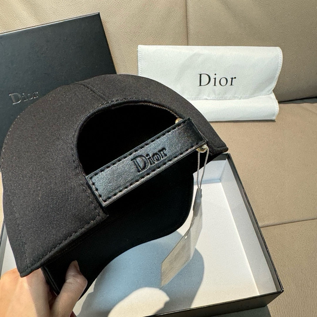 LuxluxHouse Best Quality Caps Dior