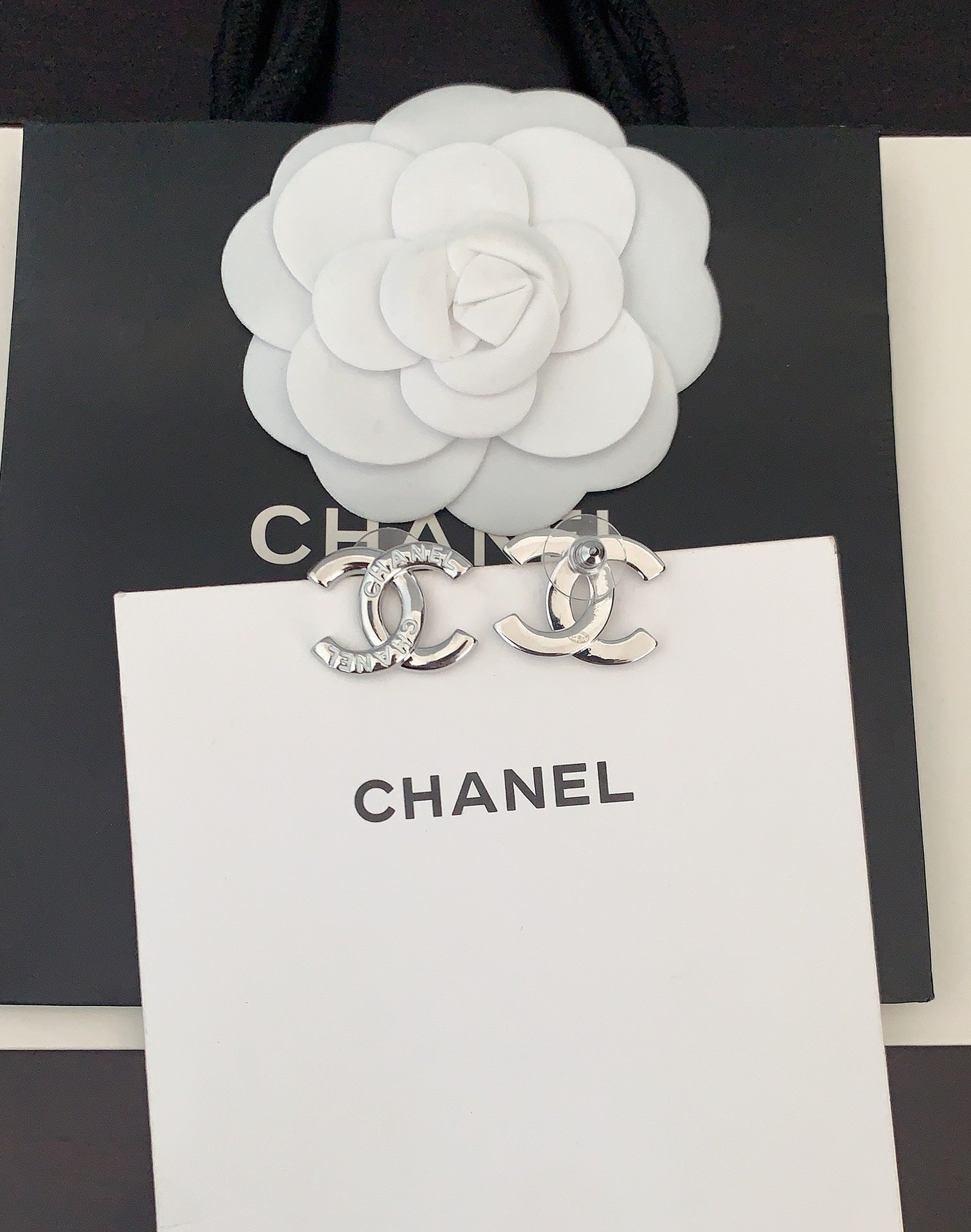 LuxluxHouse Best Quality Accessories Chanel