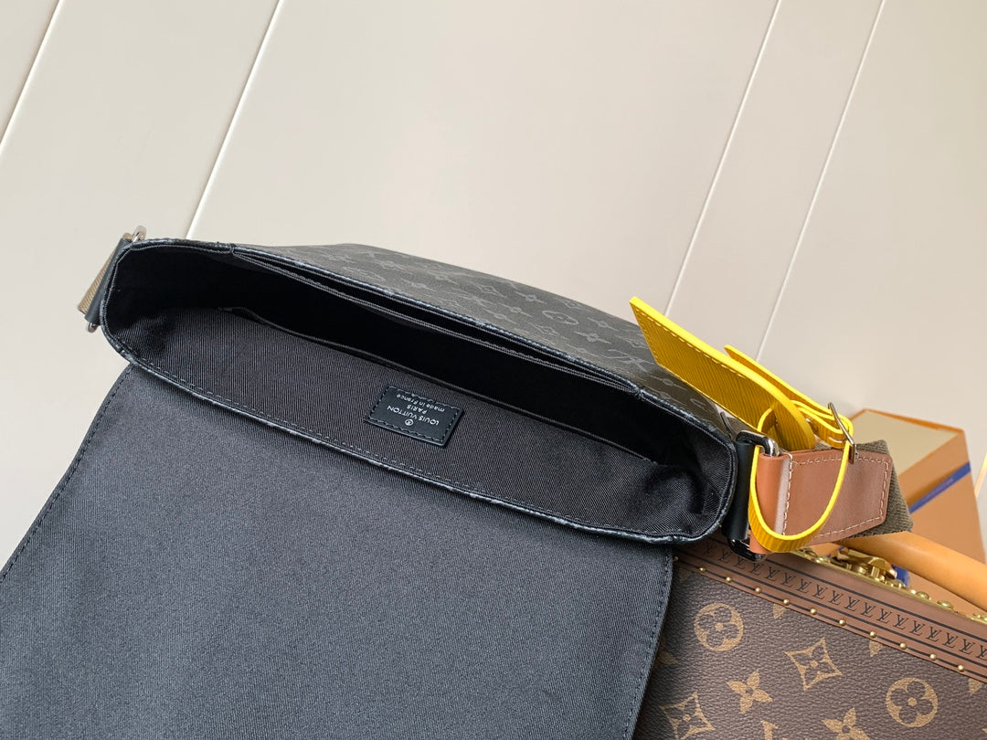 LuxluxHouse Best Quality Bags Louis Vuitton Men