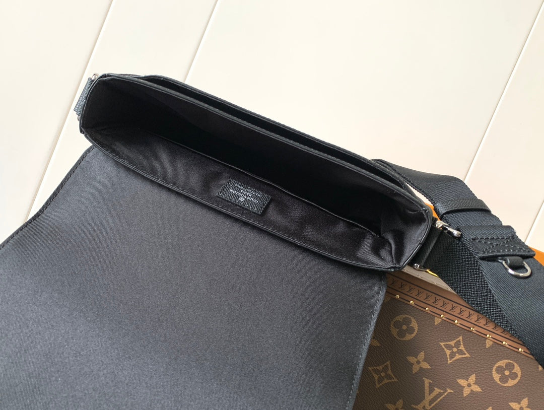 LuxluxHouse Best Quality Bags Louis Vuitton Men