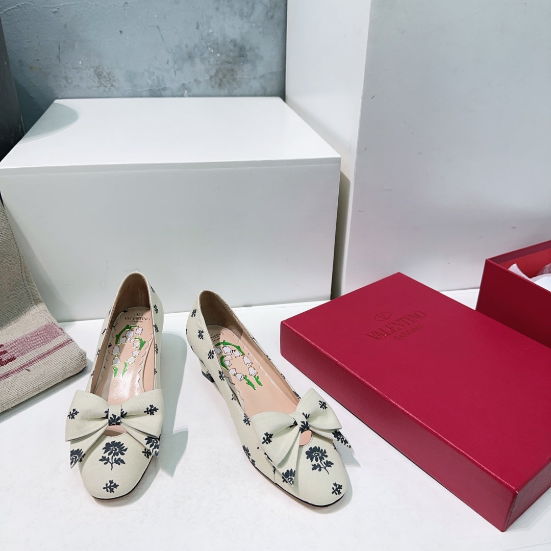 LuxluxHouse Best Quality Valentino Women Shoes