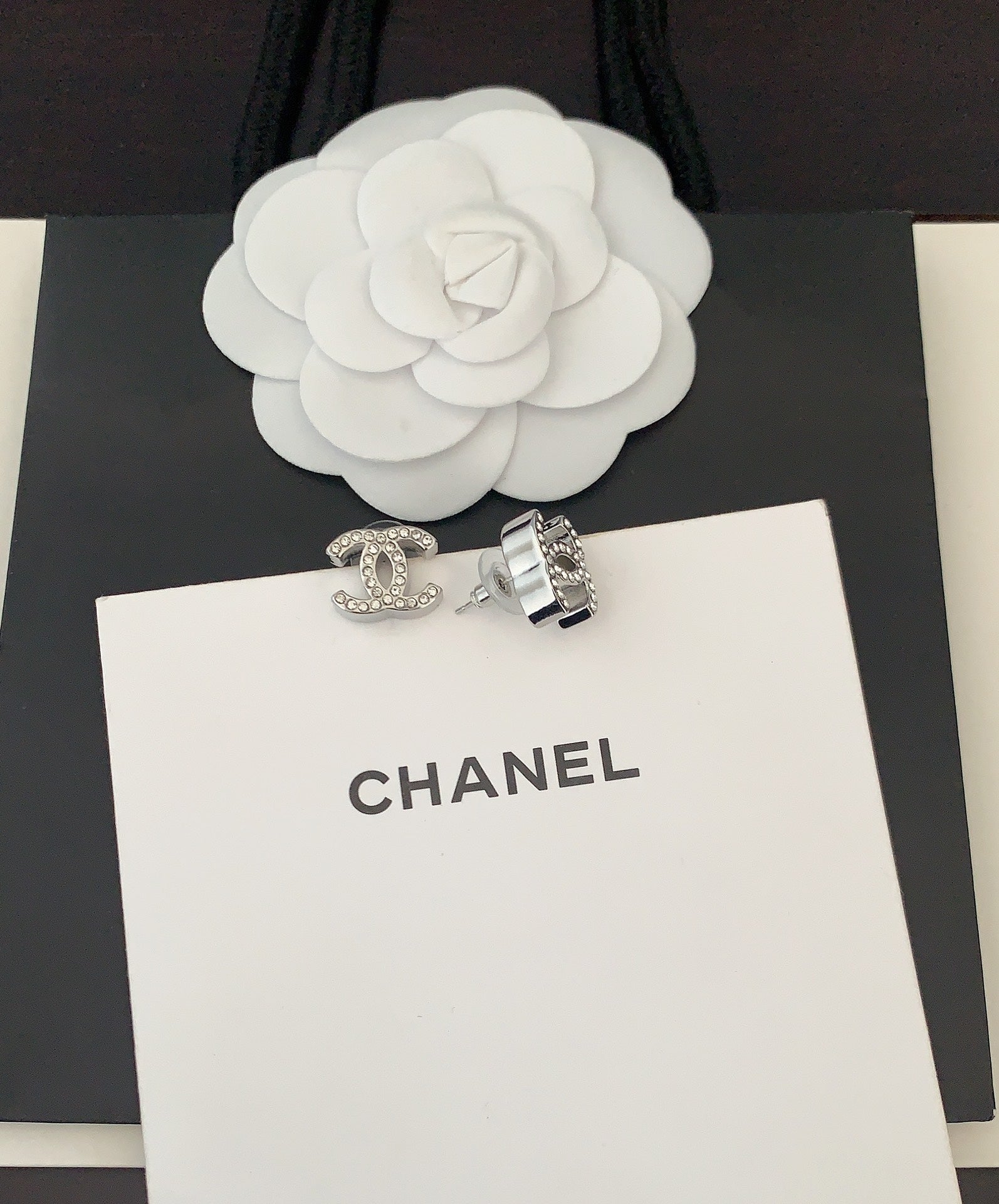LuxluxHouse Best Quality Accessories Chanel