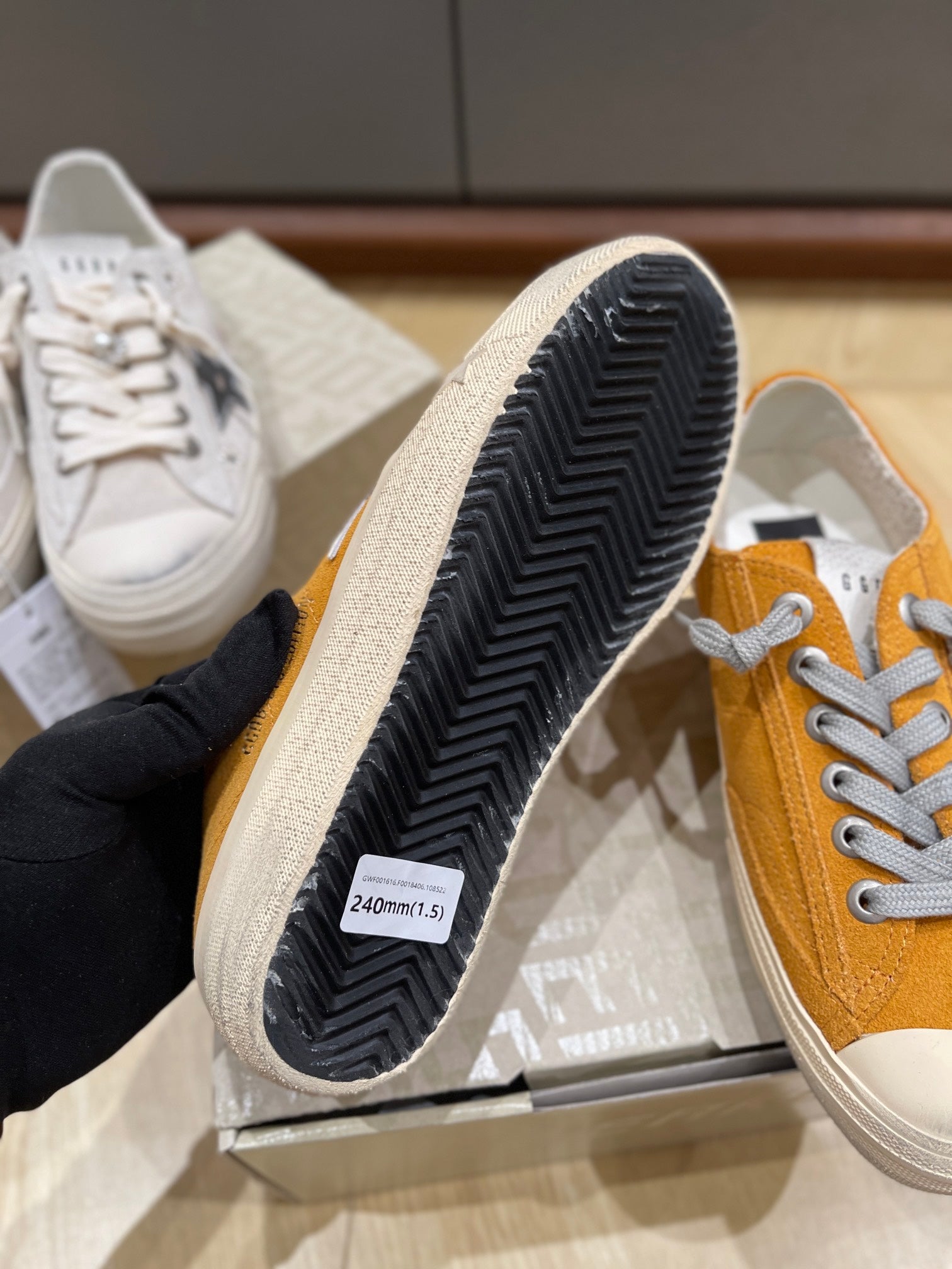 LuxluxHouse Best Quality Shoes Golden Goose