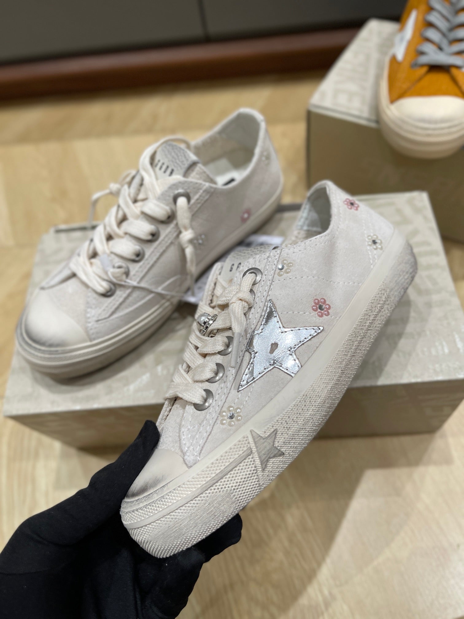 LuxluxHouse Best Quality Shoes Golden Goose