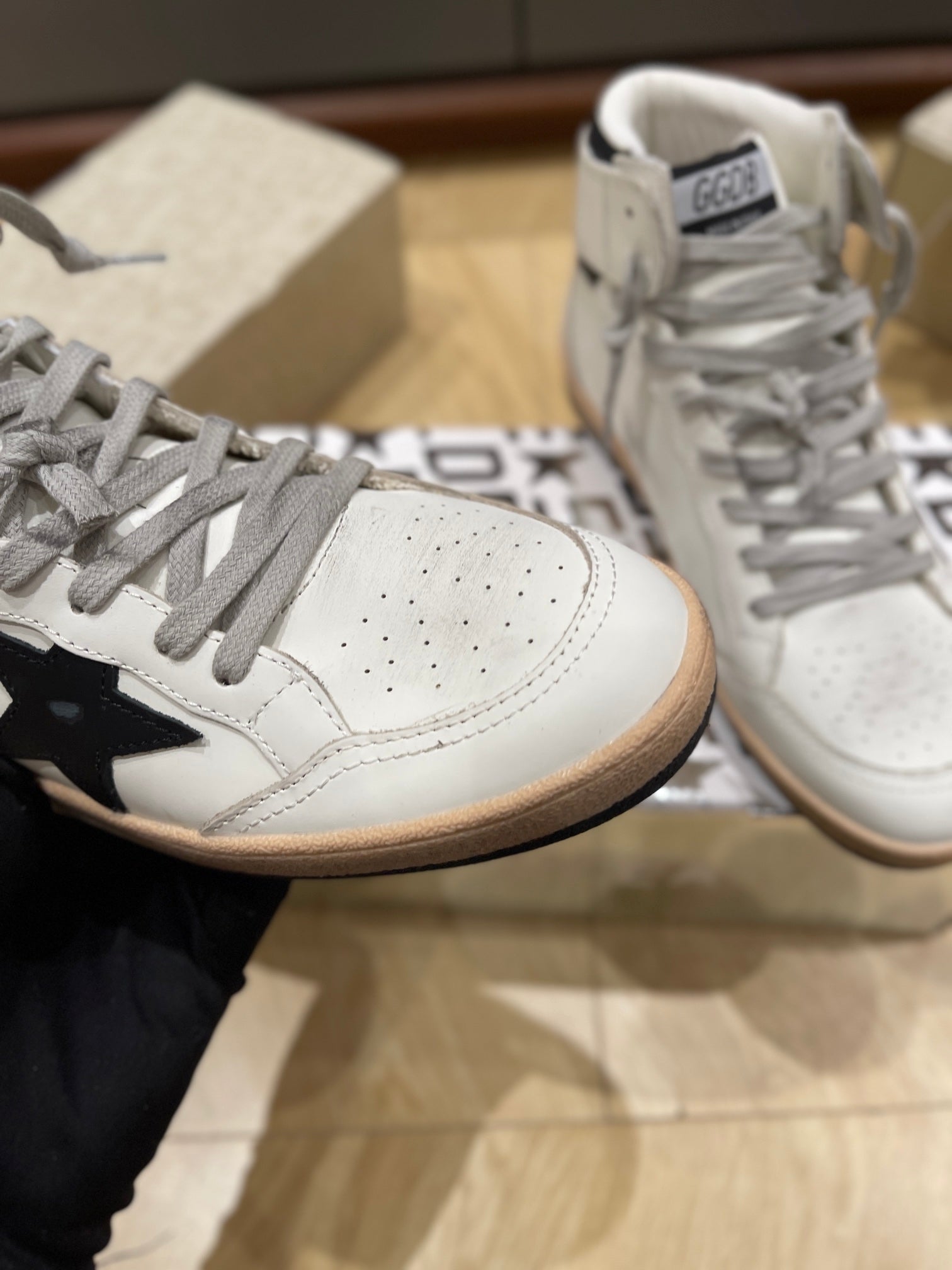 LuxluxHouse Best Quality Shoes Golden Goose
