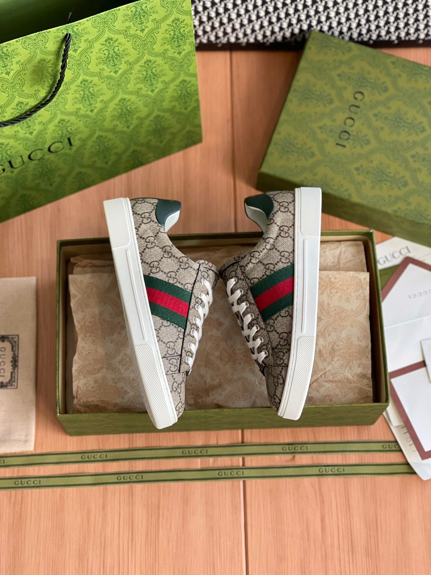 LuxluxHouse Best Quality Gucci Women Shoes